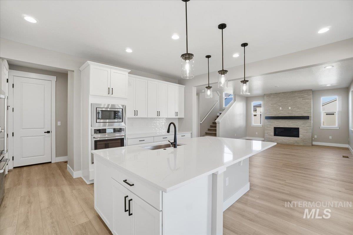 6141 N Torva Ave, Meridian, Idaho 83646, 4 Bedrooms, 2.5 Bathrooms, Residential For Sale, Price $679,990,MLS 98969304