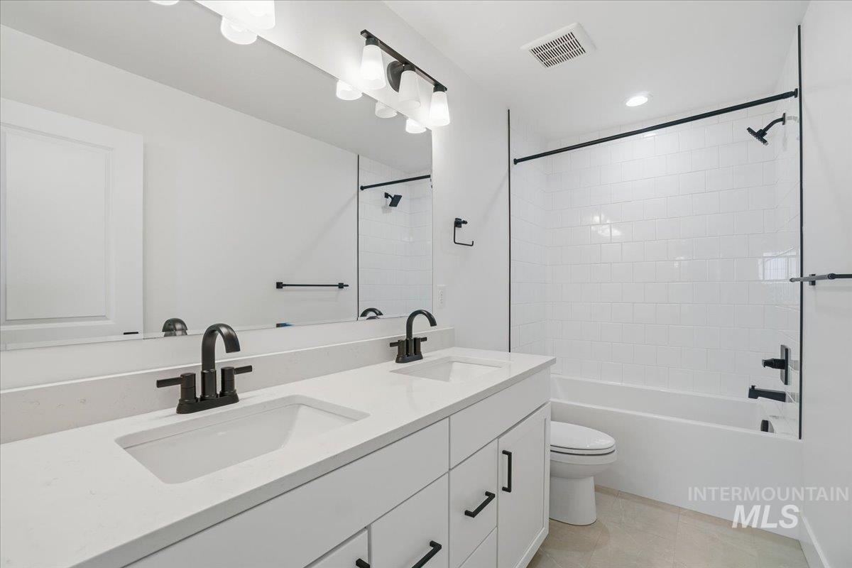 6141 N Torva Ave, Meridian, Idaho 83646, 4 Bedrooms, 2.5 Bathrooms, Residential For Sale, Price $679,990,MLS 98969304