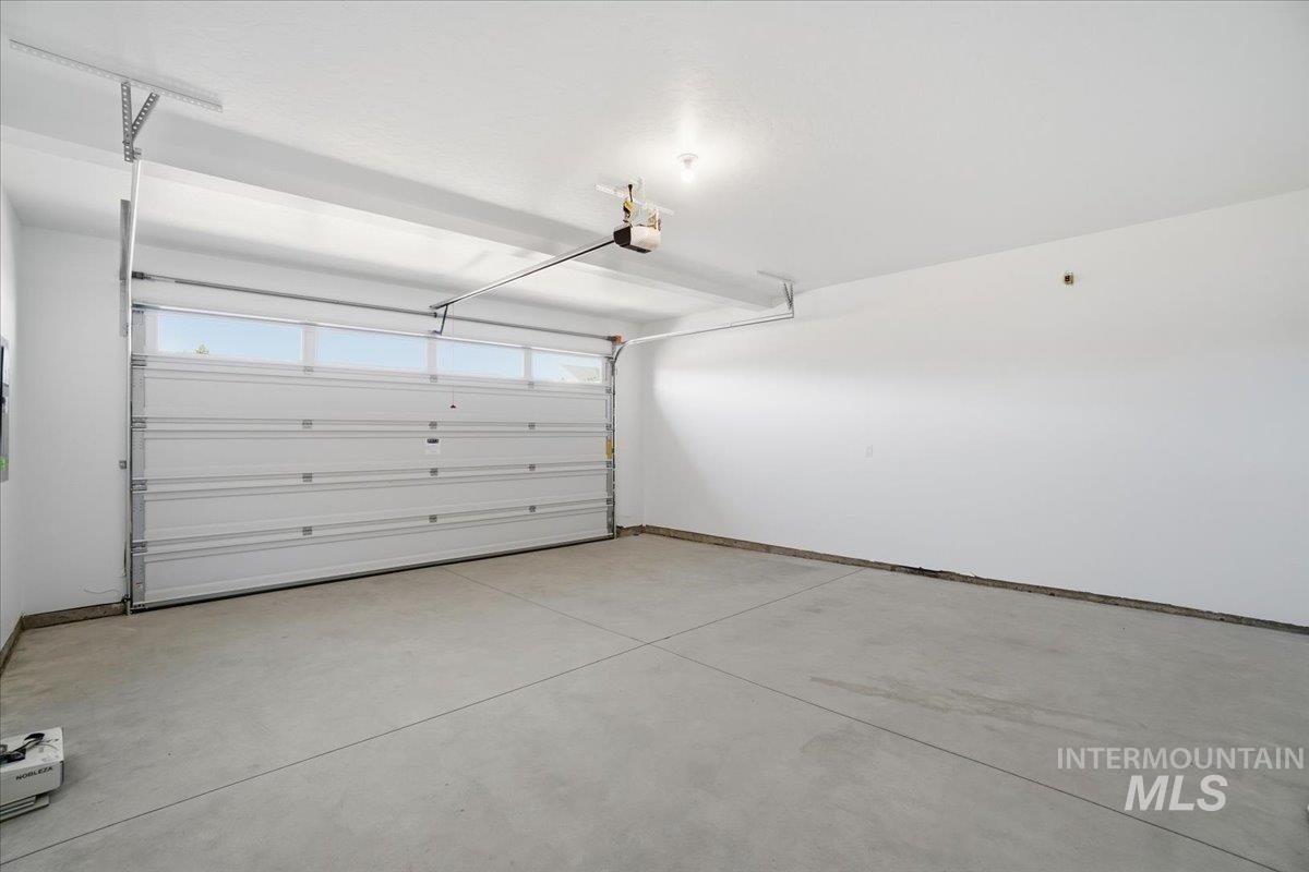 6141 N Torva Ave, Meridian, Idaho 83646, 4 Bedrooms, 2.5 Bathrooms, Residential For Sale, Price $679,990,MLS 98969304