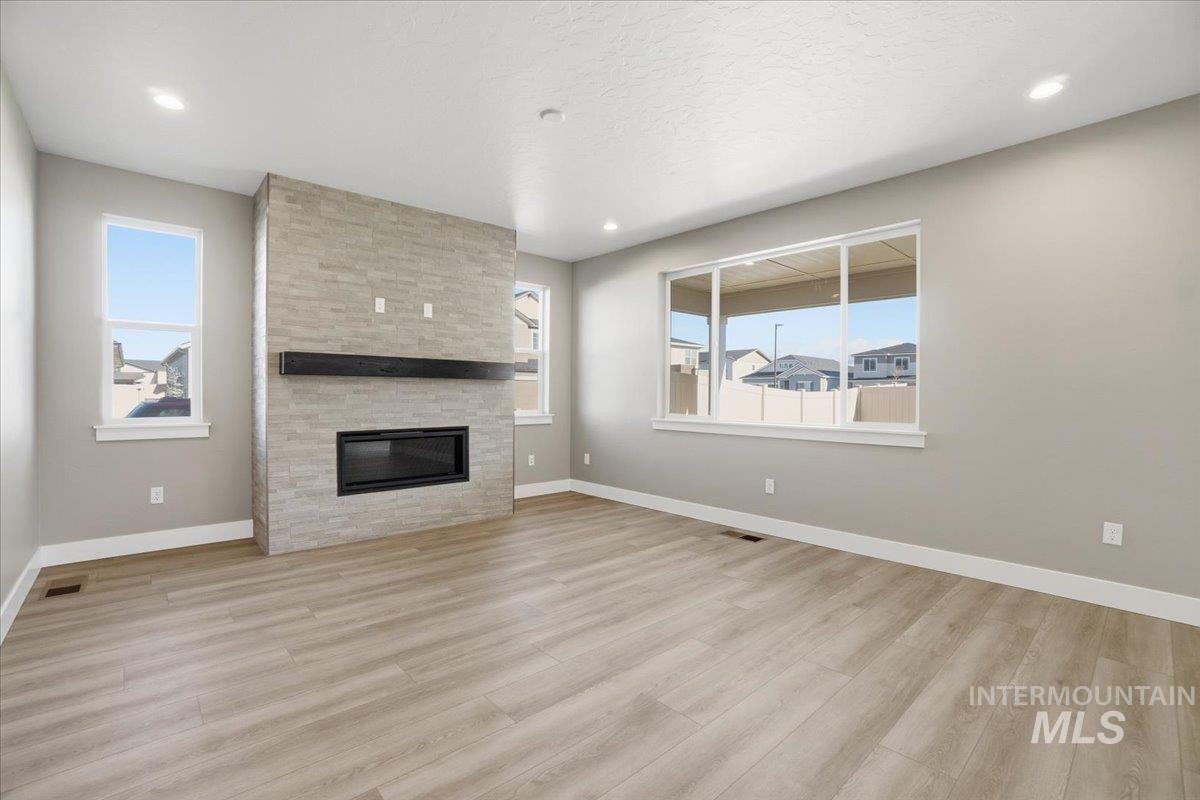 6141 N Torva Ave, Meridian, Idaho 83646, 4 Bedrooms, 2.5 Bathrooms, Residential For Sale, Price $679,990,MLS 98969304