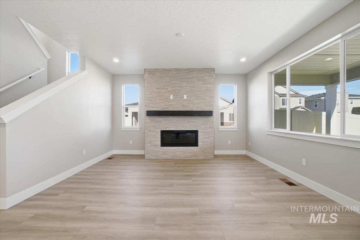 6141 N Torva Ave, Meridian, Idaho 83646, 4 Bedrooms, 2.5 Bathrooms, Residential For Sale, Price $679,990,MLS 98969304