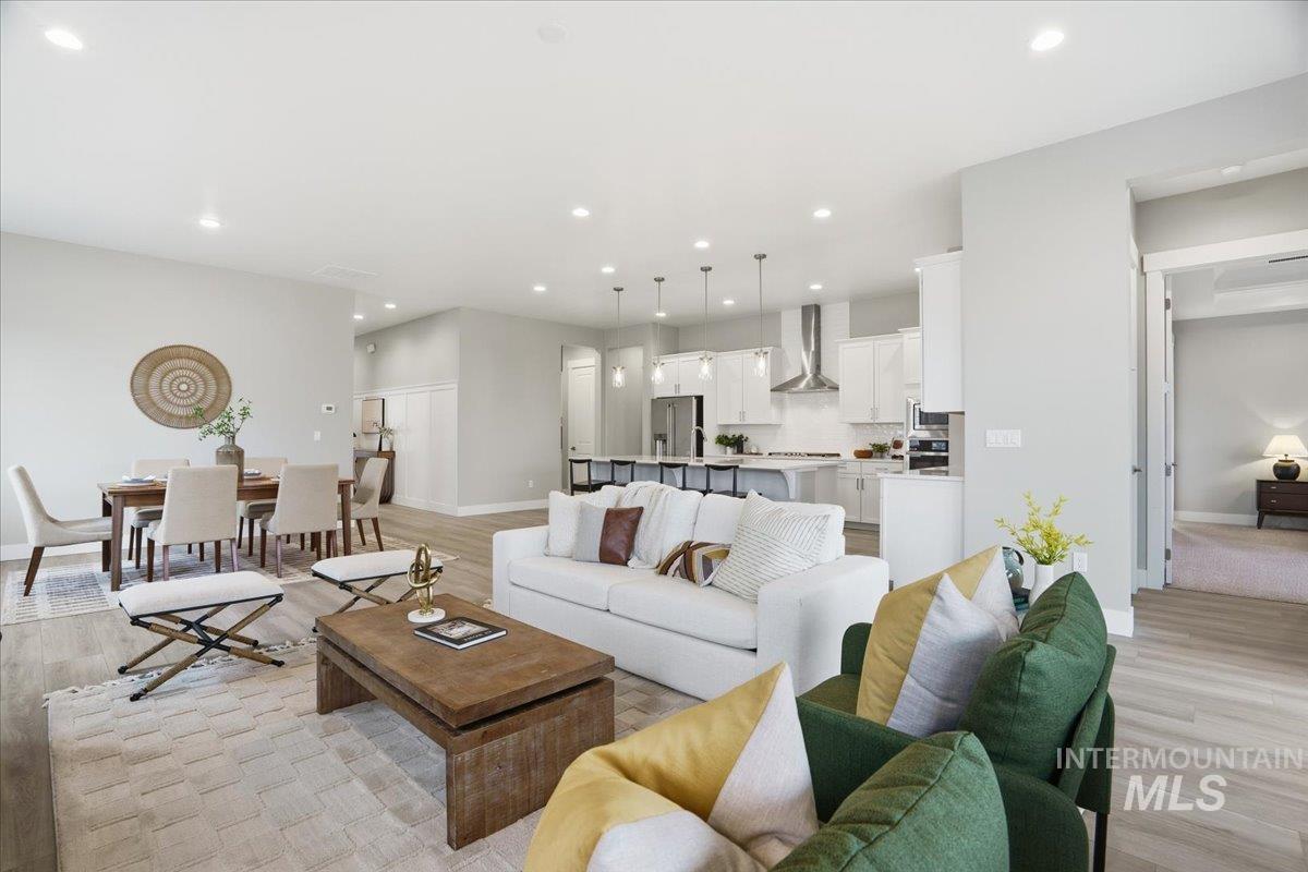 2163 N Kenora Ave, Star, Idaho 83669, 3 Bedrooms, 3.5 Bathrooms, Residential For Sale, Price $749,990,MLS 98969305