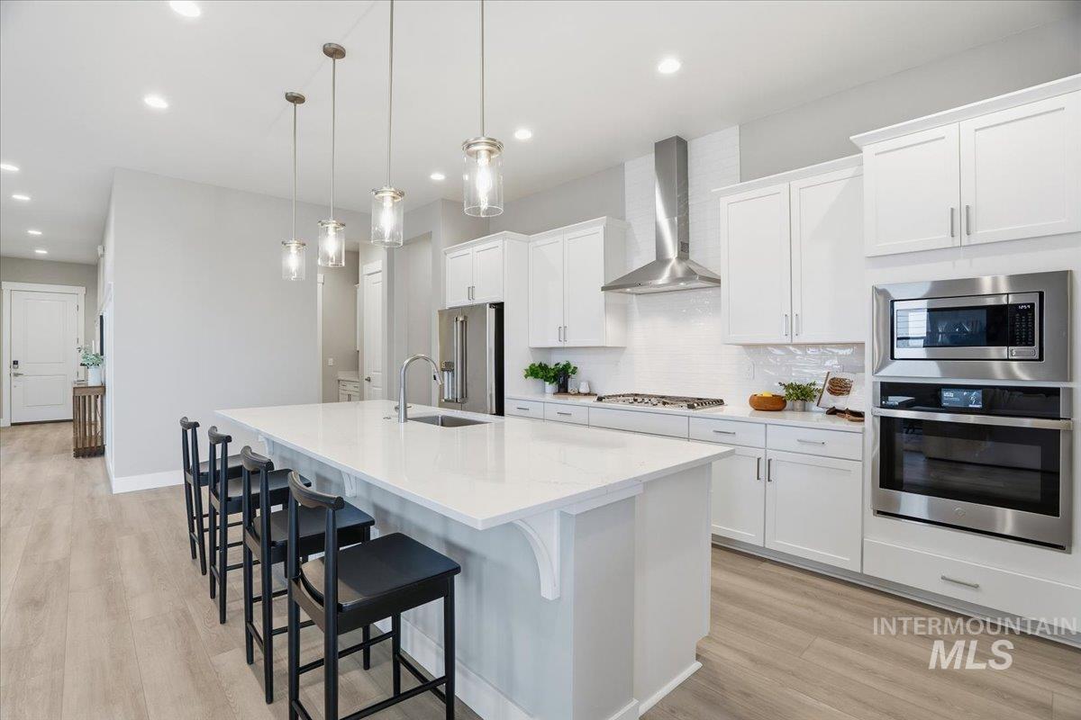 2163 N Kenora Ave, Star, Idaho 83669, 3 Bedrooms, 3.5 Bathrooms, Residential For Sale, Price $749,990,MLS 98969305