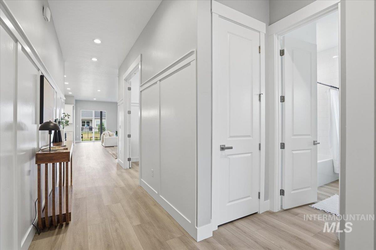 2163 N Kenora Ave, Star, Idaho 83669, 3 Bedrooms, 3.5 Bathrooms, Residential For Sale, Price $749,990,MLS 98969305