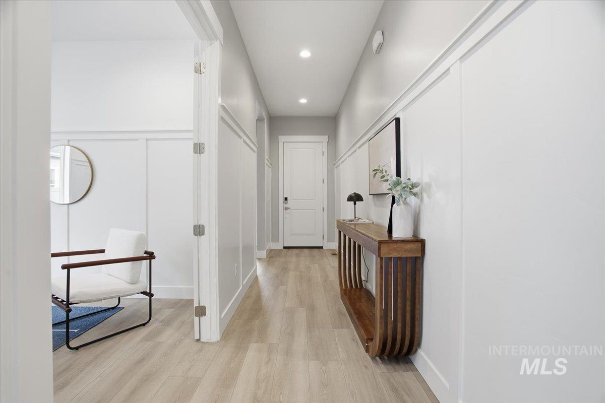 2163 N Kenora Ave, Star, Idaho 83669, 3 Bedrooms, 3.5 Bathrooms, Residential For Sale, Price $749,990,MLS 98969305