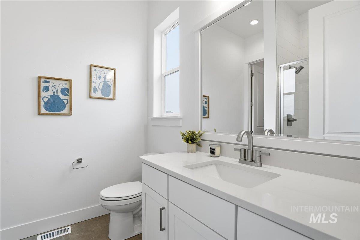 2163 N Kenora Ave, Star, Idaho 83669, 3 Bedrooms, 3.5 Bathrooms, Residential For Sale, Price $749,990,MLS 98969305