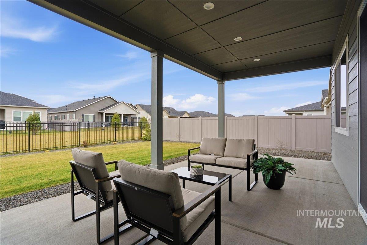 2163 N Kenora Ave, Star, Idaho 83669, 3 Bedrooms, 3.5 Bathrooms, Residential For Sale, Price $749,990,MLS 98969305