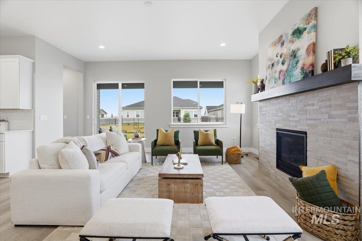 2163 N Kenora Ave, Star, Idaho 83669, 3 Bedrooms, 3.5 Bathrooms, Residential For Sale, Price $749,990,MLS 98969305