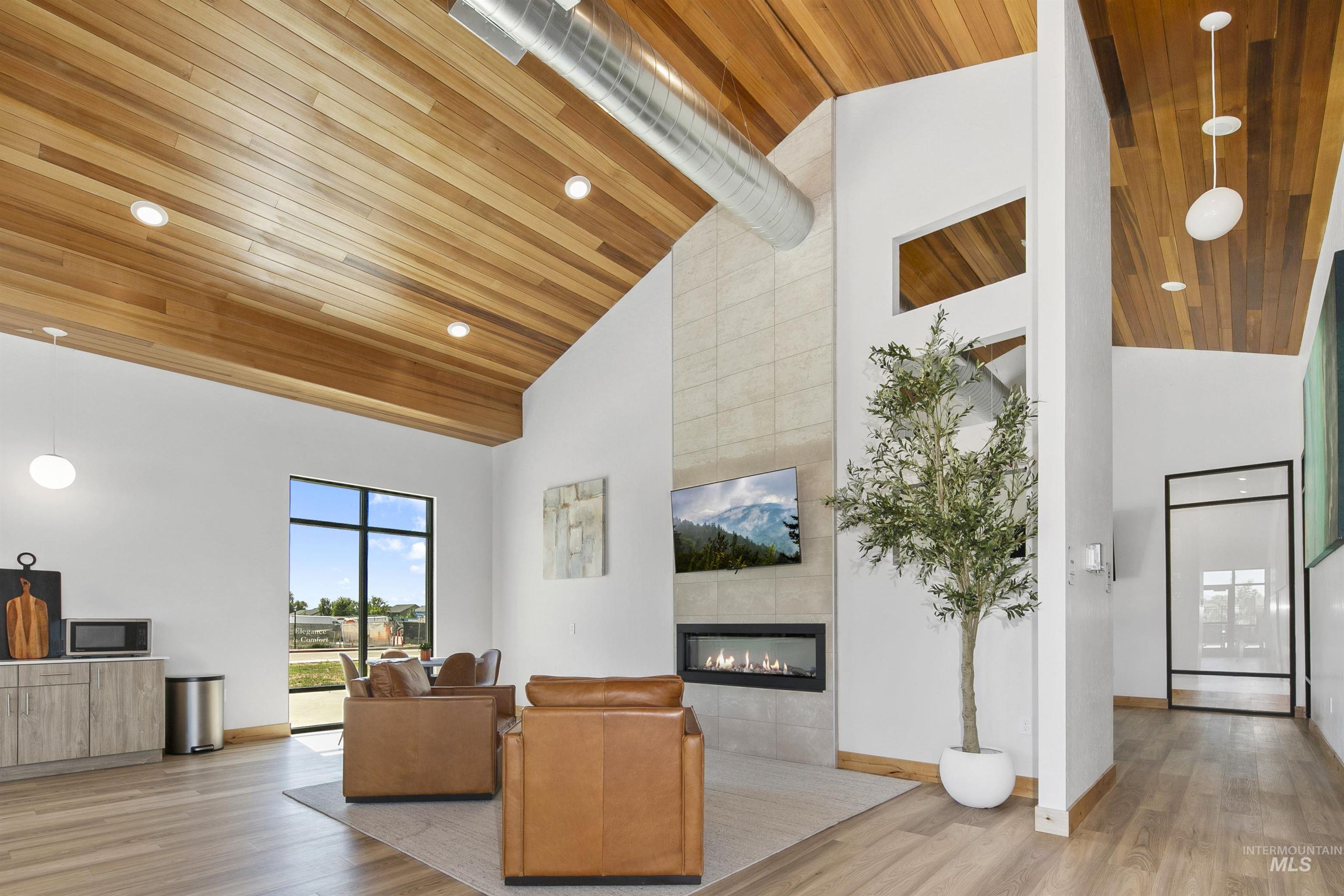 647 W Wrangler, Meridian, Idaho 83646, 3 Bedrooms, 2 Bathrooms, Residential For Sale, Price $614,950,MLS 98969308