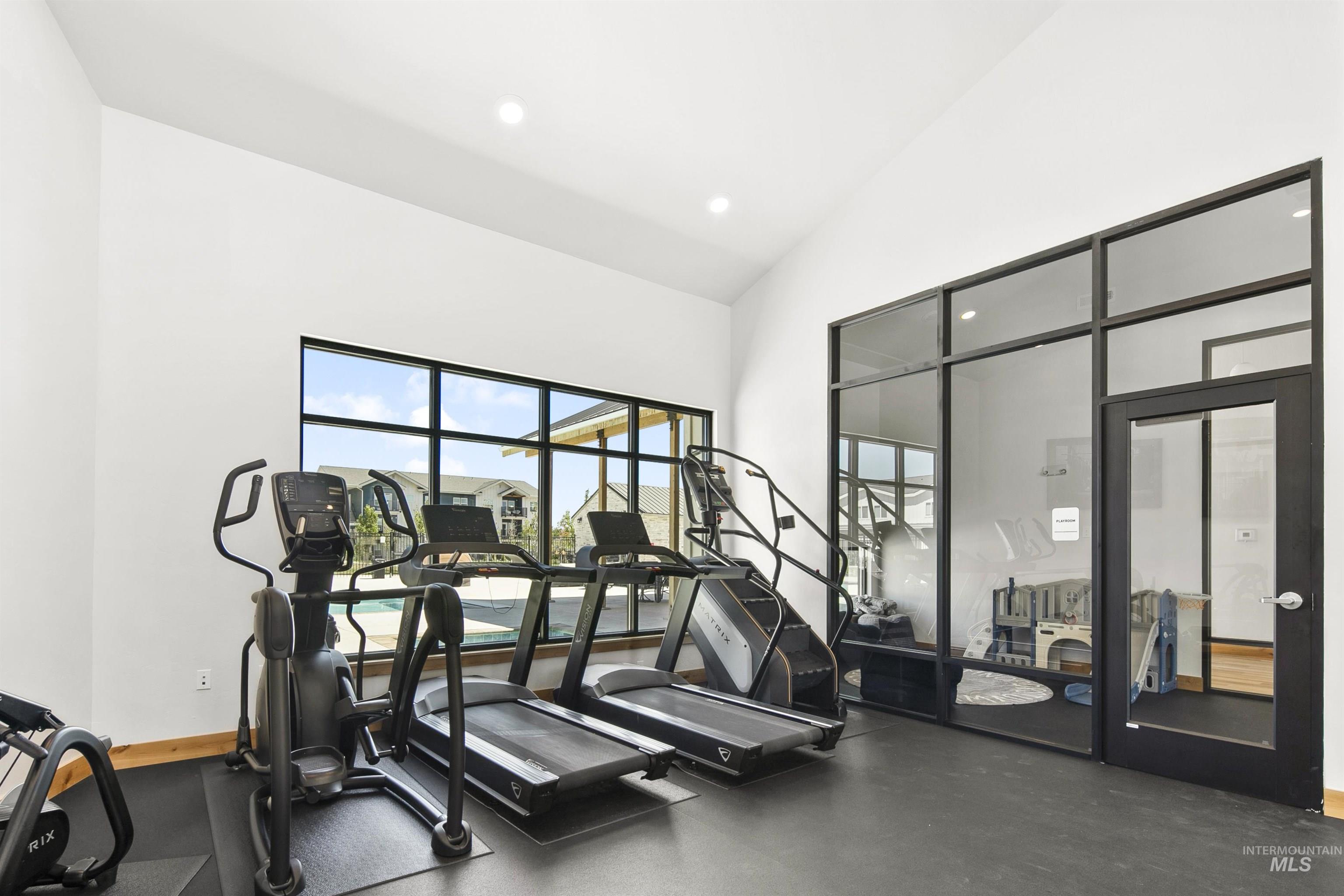 647 W Wrangler, Meridian, Idaho 83646, 3 Bedrooms, 2 Bathrooms, Residential For Sale, Price $614,950,MLS 98969308