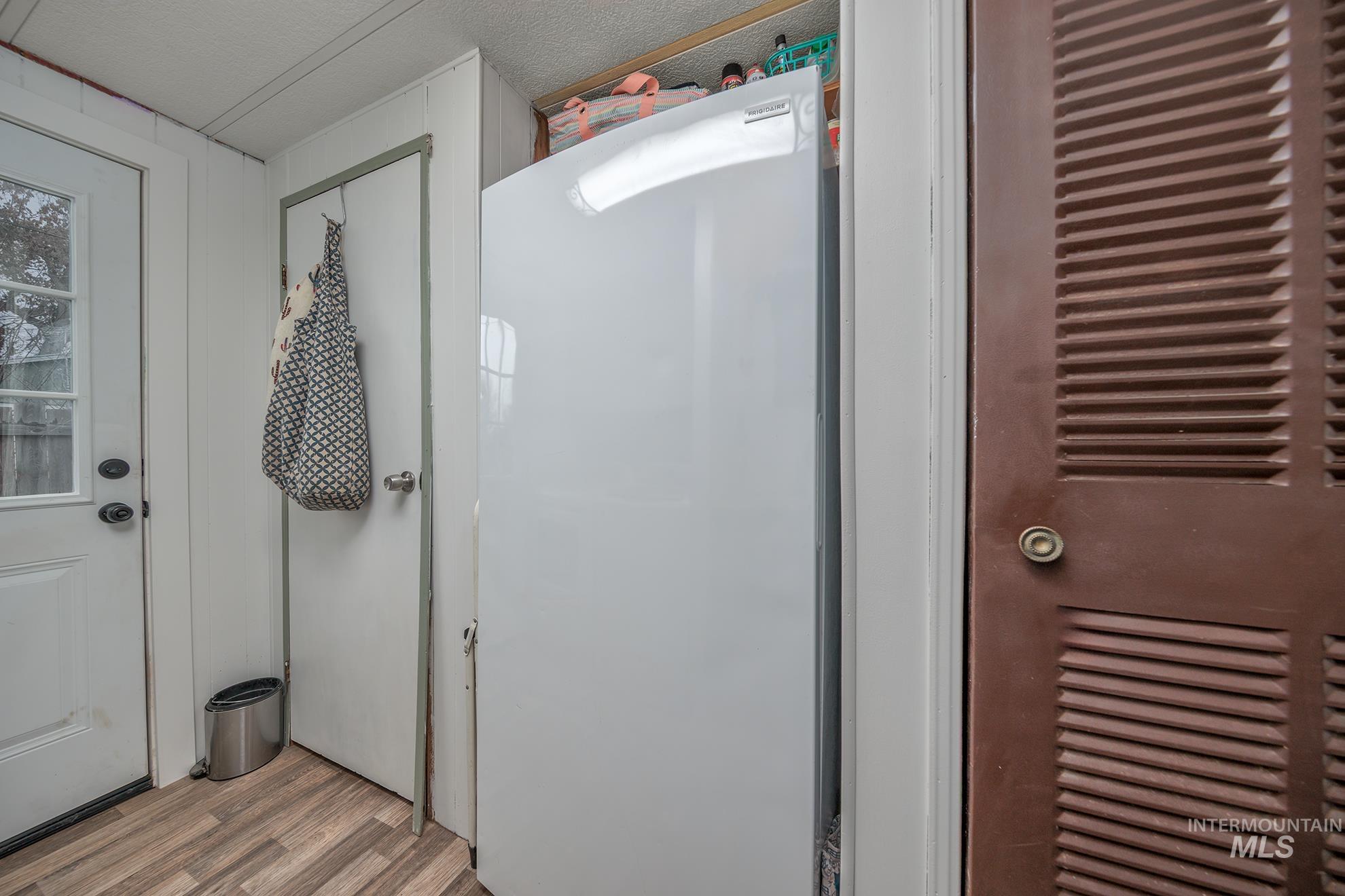 1165 Pioneer, Weiser, Idaho 83672, 3 Bedrooms, 2 Bathrooms, Residential For Sale, Price $249,900,MLS 98969311