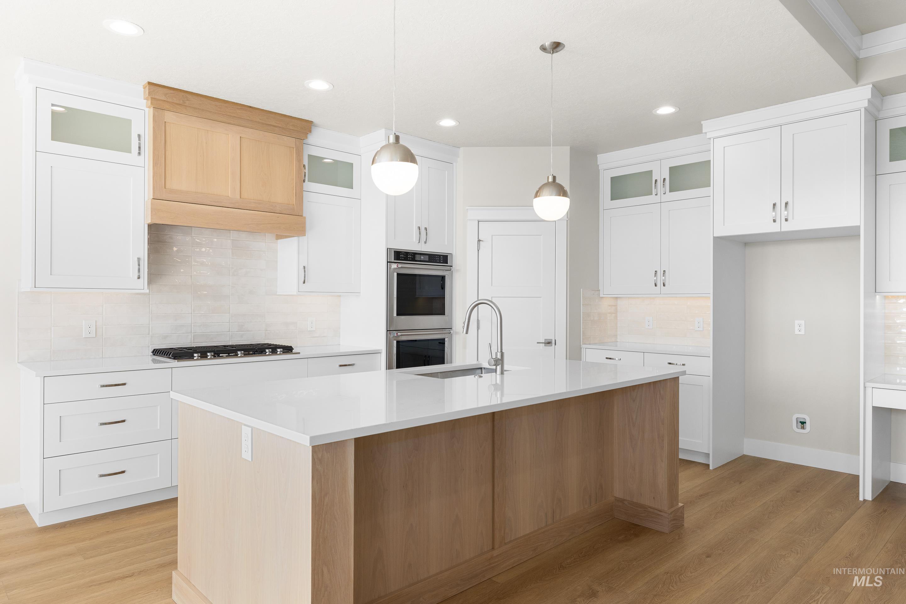 9528 Green Cottage Ave, Kuna, Idaho 83634, 3 Bedrooms, 2 Bathrooms, Residential For Sale, Price $609,900,MLS 98969314