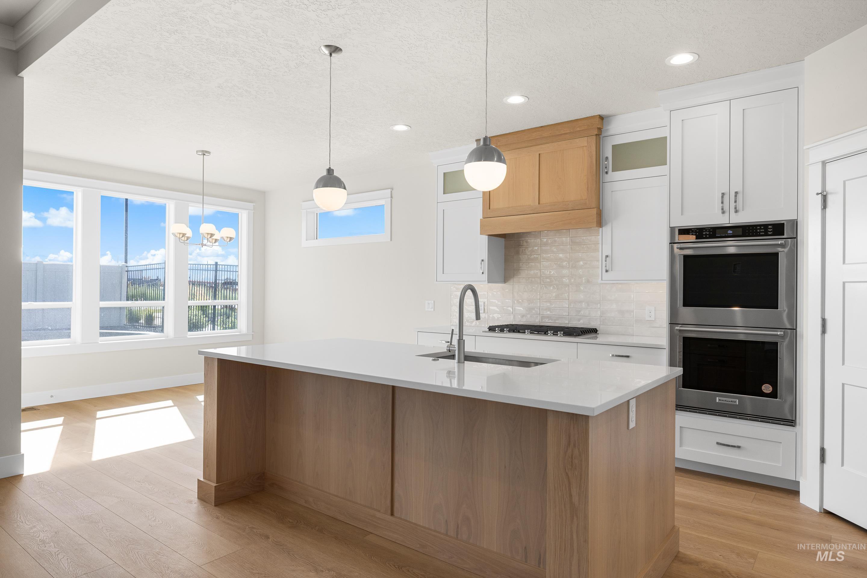 9528 Green Cottage Ave, Kuna, Idaho 83634, 3 Bedrooms, 2 Bathrooms, Residential For Sale, Price $609,900,MLS 98969314