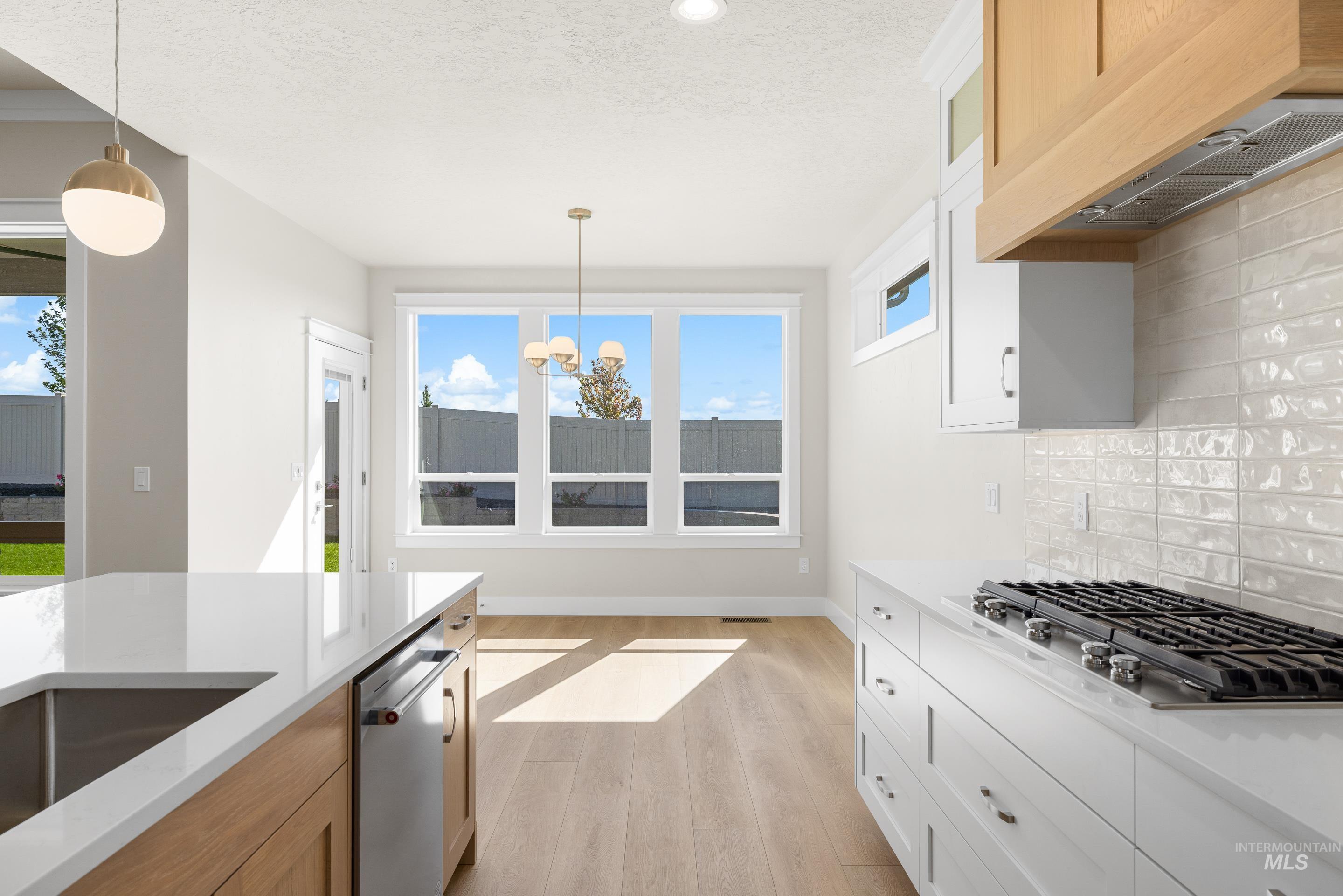 9528 Green Cottage Ave, Kuna, Idaho 83634, 3 Bedrooms, 2 Bathrooms, Residential For Sale, Price $609,900,MLS 98969314