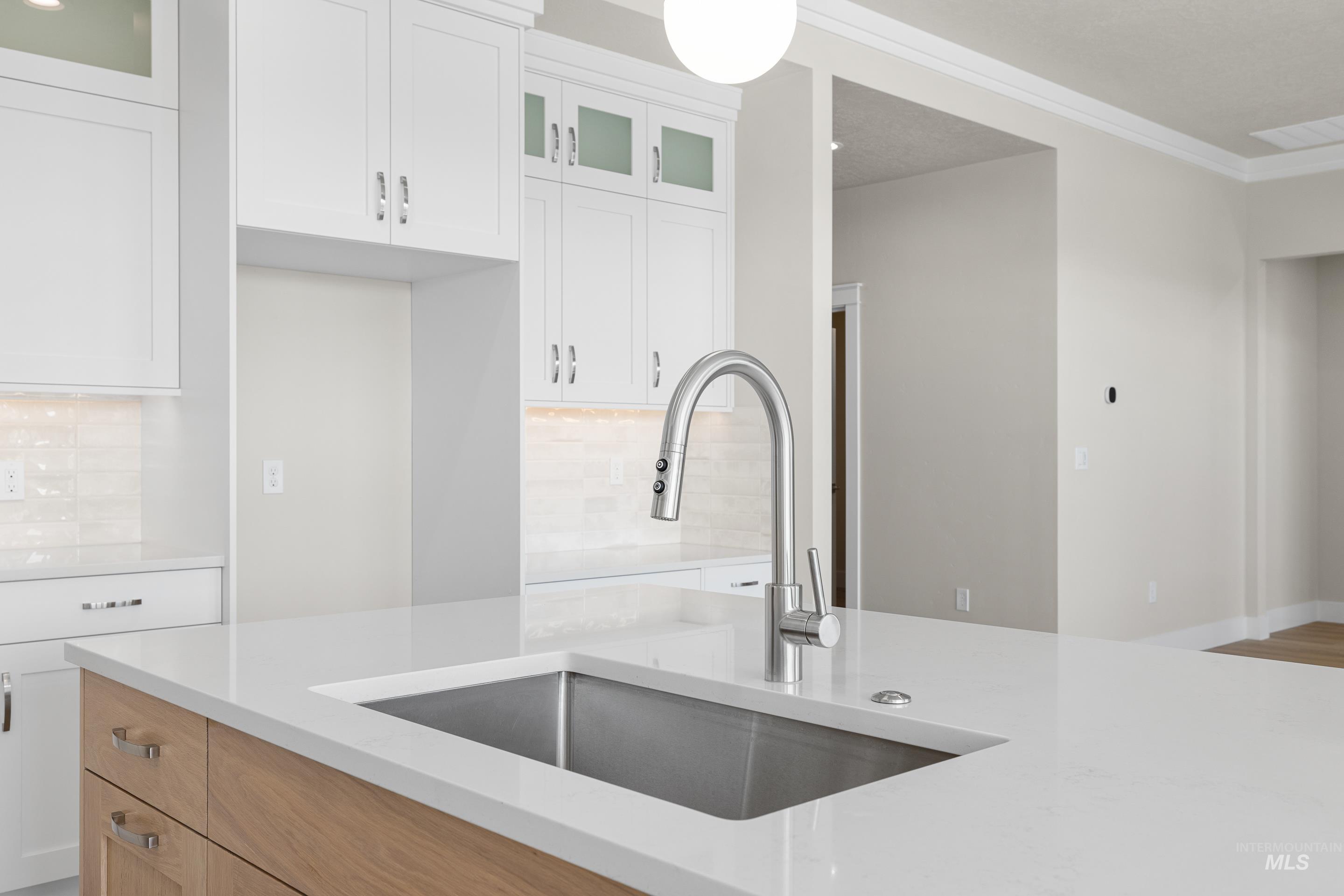 9528 Green Cottage Ave, Kuna, Idaho 83634, 3 Bedrooms, 2 Bathrooms, Residential For Sale, Price $609,900,MLS 98969314