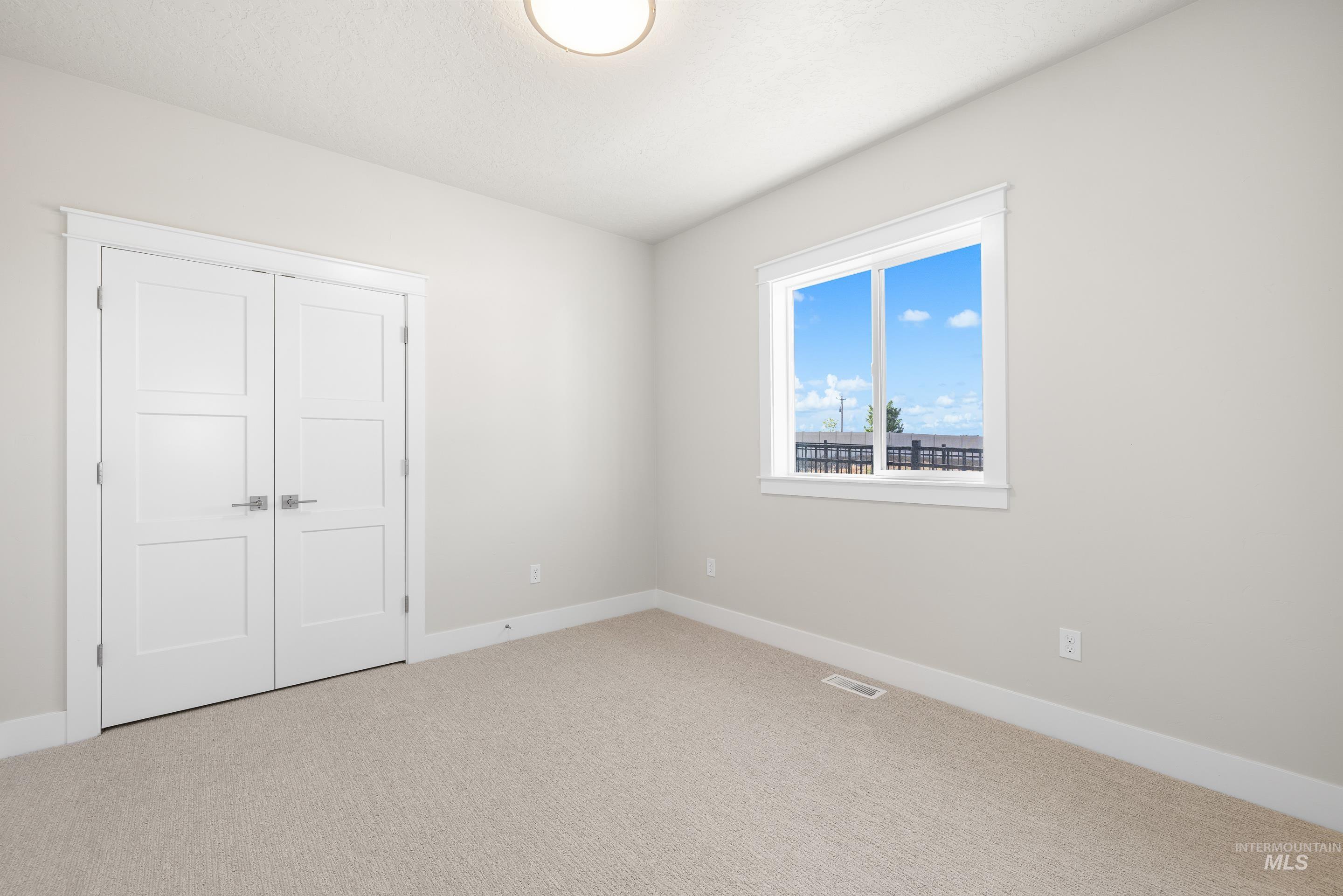 9528 Green Cottage Ave, Kuna, Idaho 83634, 3 Bedrooms, 2 Bathrooms, Residential For Sale, Price $609,900,MLS 98969314