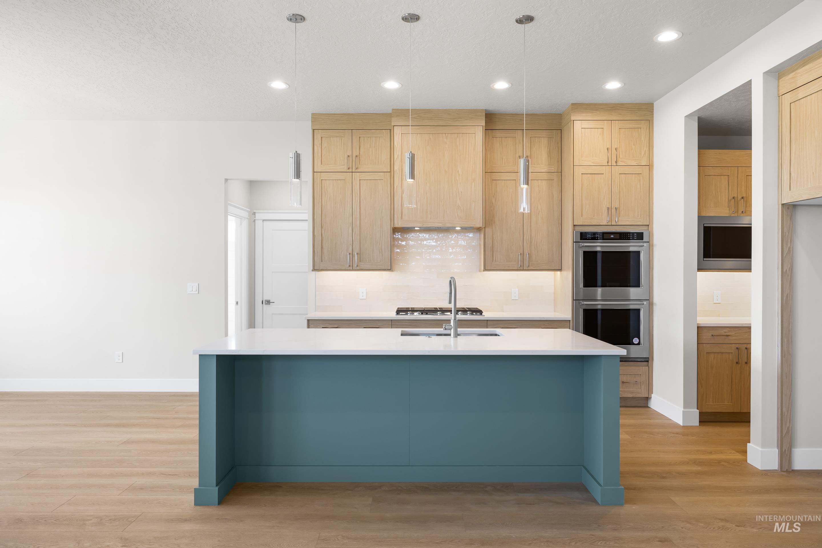 1351 E Andes Drive, Kuna, Idaho 83634, 3 Bedrooms, 2.5 Bathrooms, Residential For Sale, Price $649,900,MLS 98969315