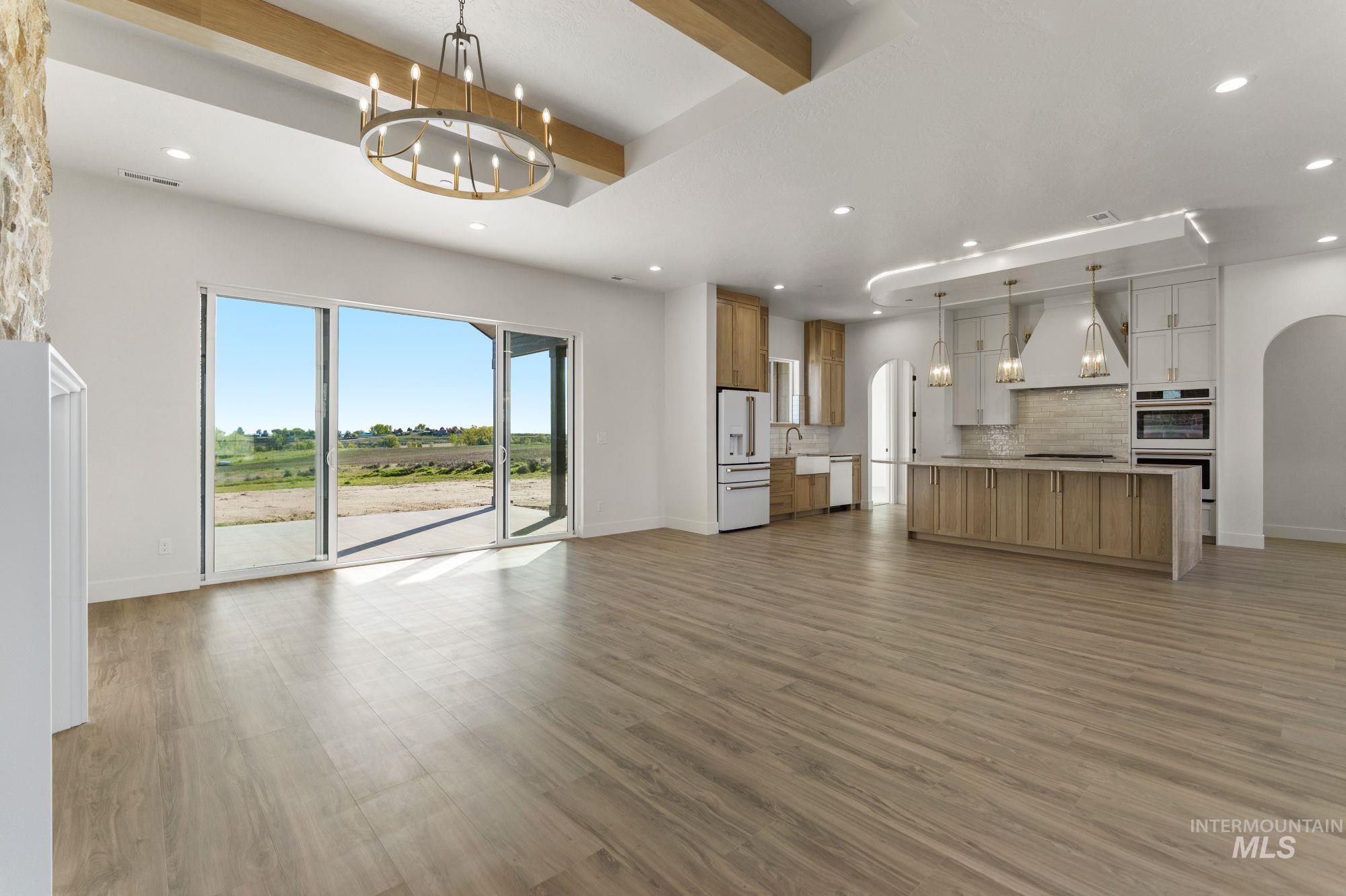 27463 Iron Horse Dr., Caldwell, Idaho 83607, 4 Bedrooms, 3.5 Bathrooms, Residential For Sale, Price $1,199,000,MLS 98969318