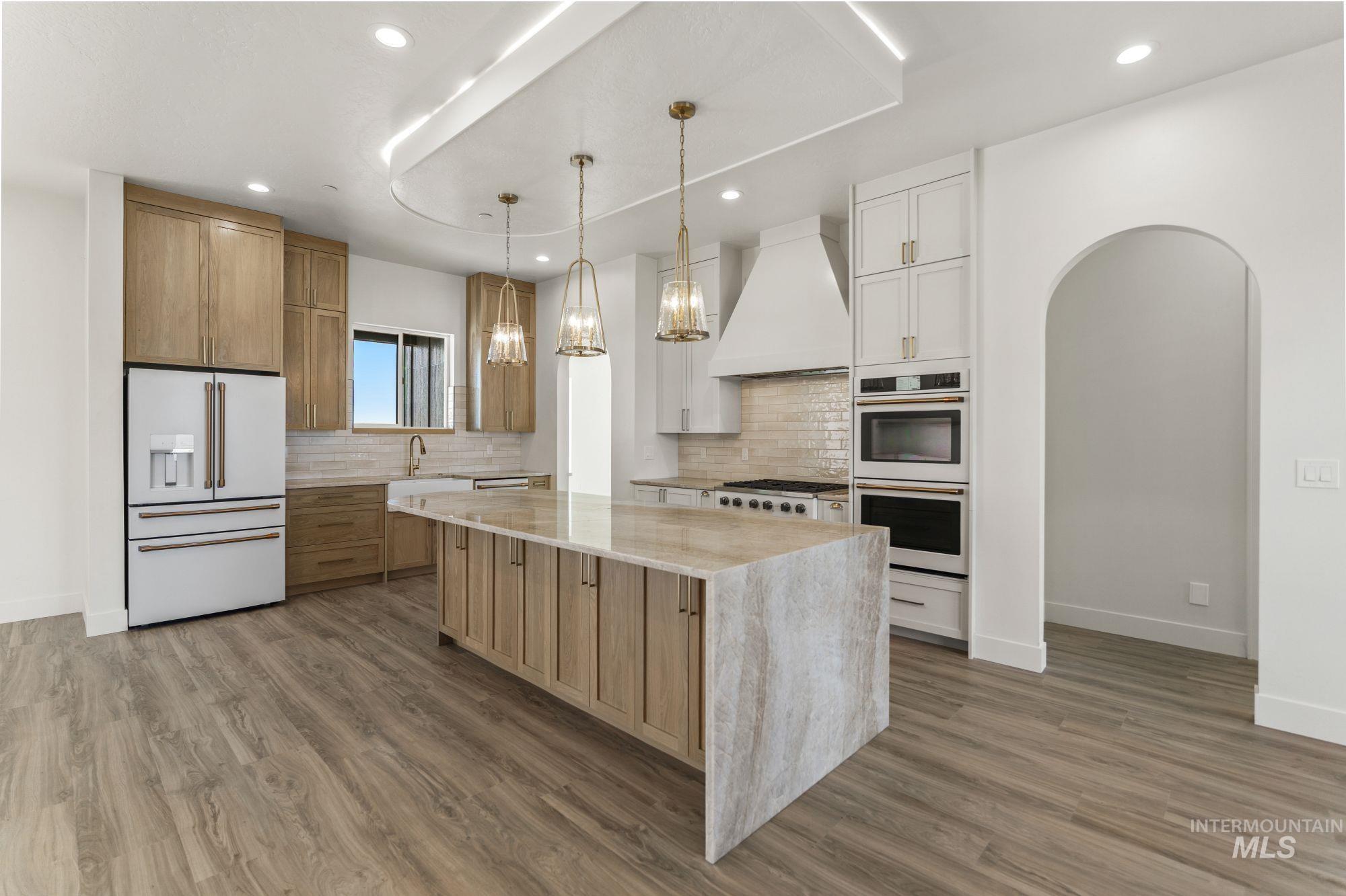 27463 Iron Horse Dr., Caldwell, Idaho 83607, 4 Bedrooms, 3.5 Bathrooms, Residential For Sale, Price $1,199,000,MLS 98969318