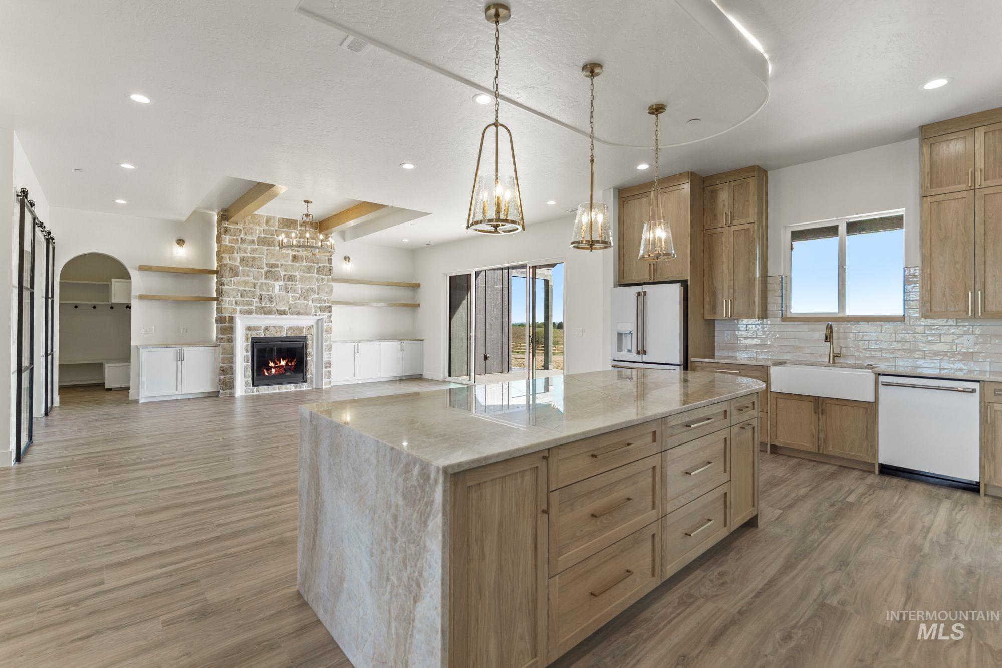 27463 Iron Horse Dr., Caldwell, Idaho 83607, 4 Bedrooms, 3.5 Bathrooms, Residential For Sale, Price $1,199,000,MLS 98969318