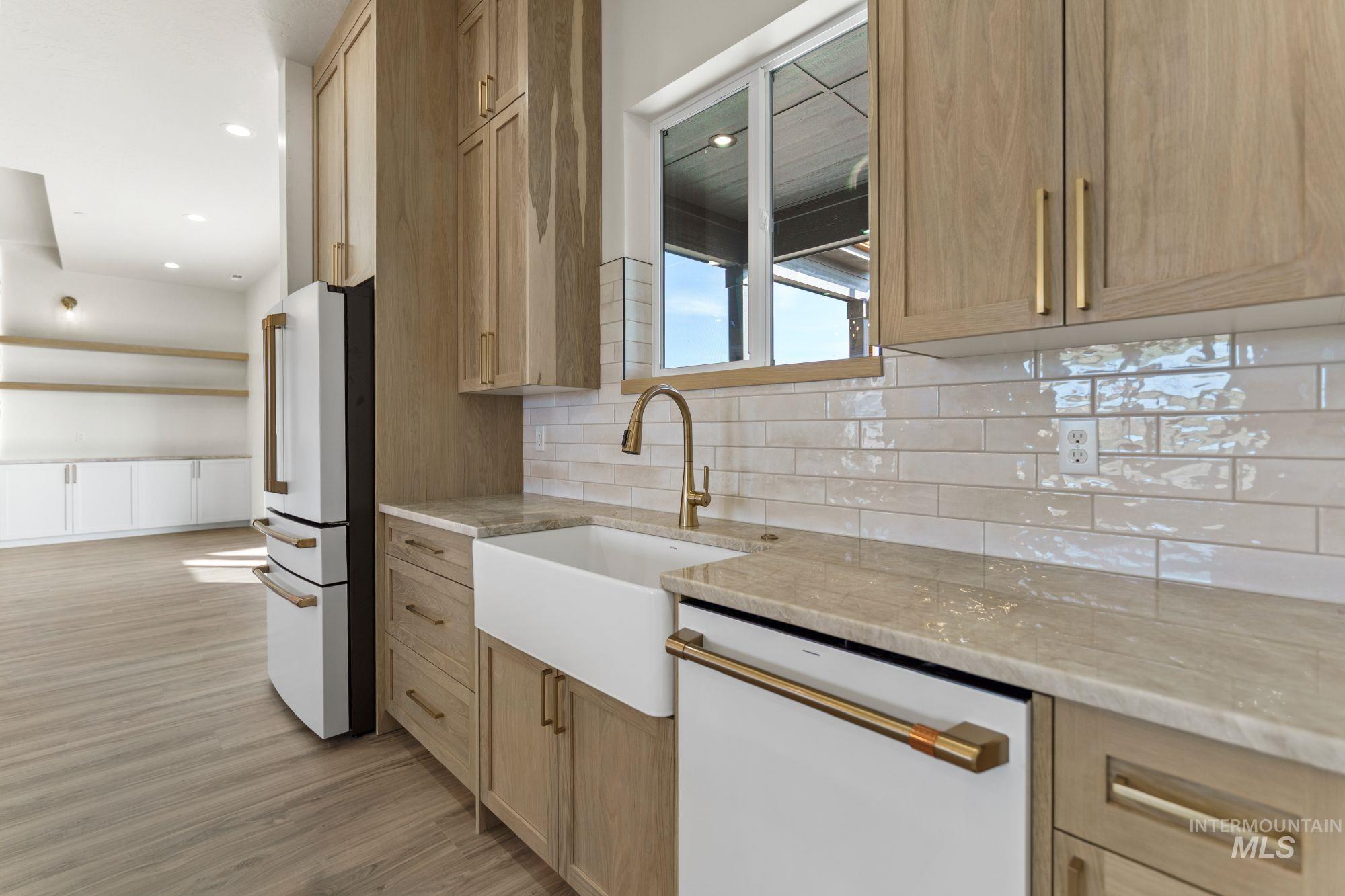 27463 Iron Horse Dr., Caldwell, Idaho 83607, 4 Bedrooms, 3.5 Bathrooms, Residential For Sale, Price $1,199,000,MLS 98969318