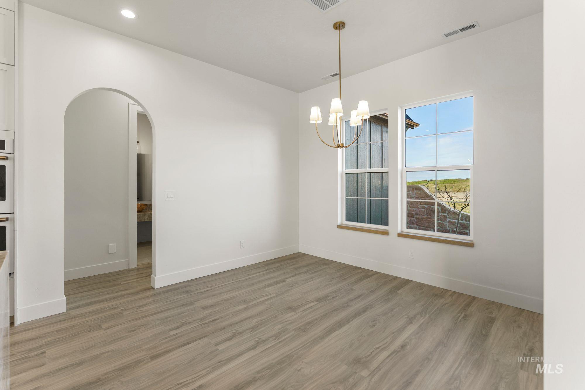 27463 Iron Horse Dr., Caldwell, Idaho 83607, 4 Bedrooms, 3.5 Bathrooms, Residential For Sale, Price $1,199,000,MLS 98969318