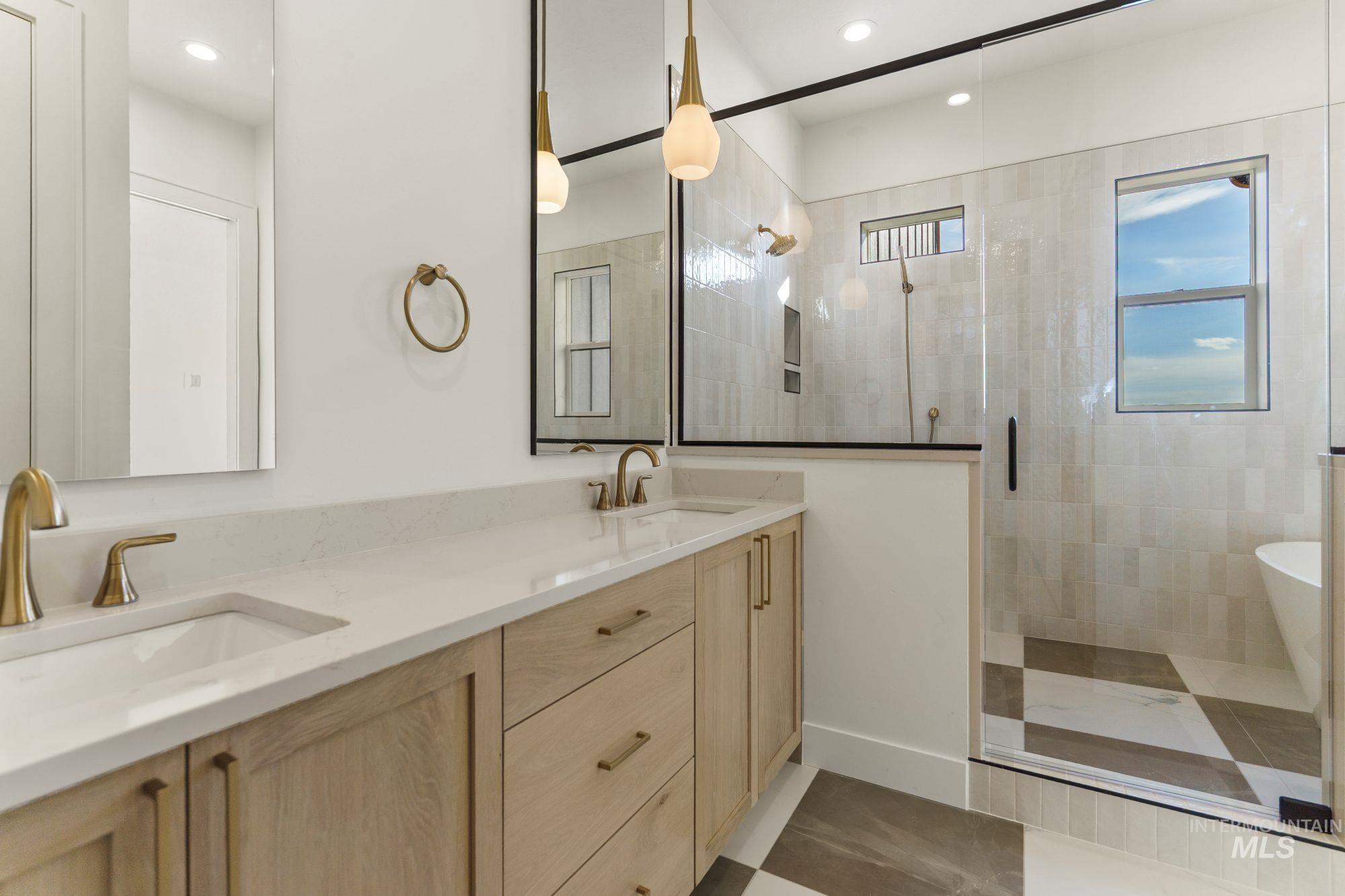 27463 Iron Horse Dr., Caldwell, Idaho 83607, 4 Bedrooms, 3.5 Bathrooms, Residential For Sale, Price $1,199,000,MLS 98969318