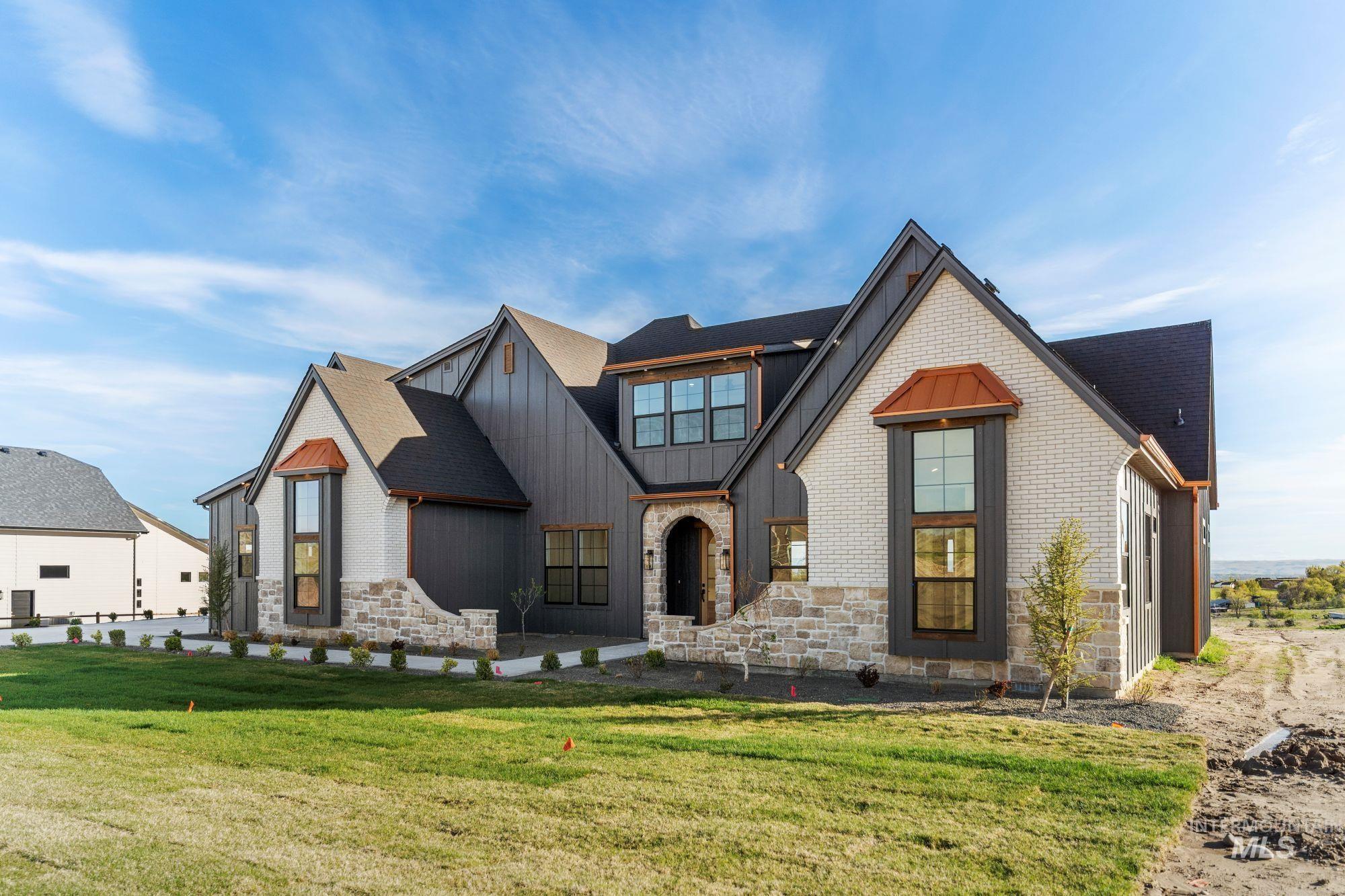 27463 Iron Horse Dr., Caldwell, Idaho 83607, 4 Bedrooms, 3.5 Bathrooms, Residential For Sale, Price $1,199,000,MLS 98969318