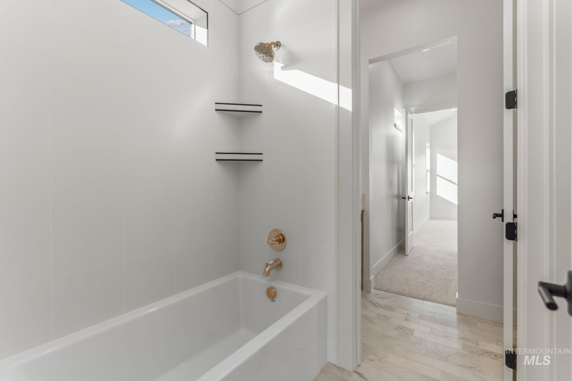 27463 Iron Horse Dr., Caldwell, Idaho 83607, 4 Bedrooms, 3.5 Bathrooms, Residential For Sale, Price $1,199,000,MLS 98969318