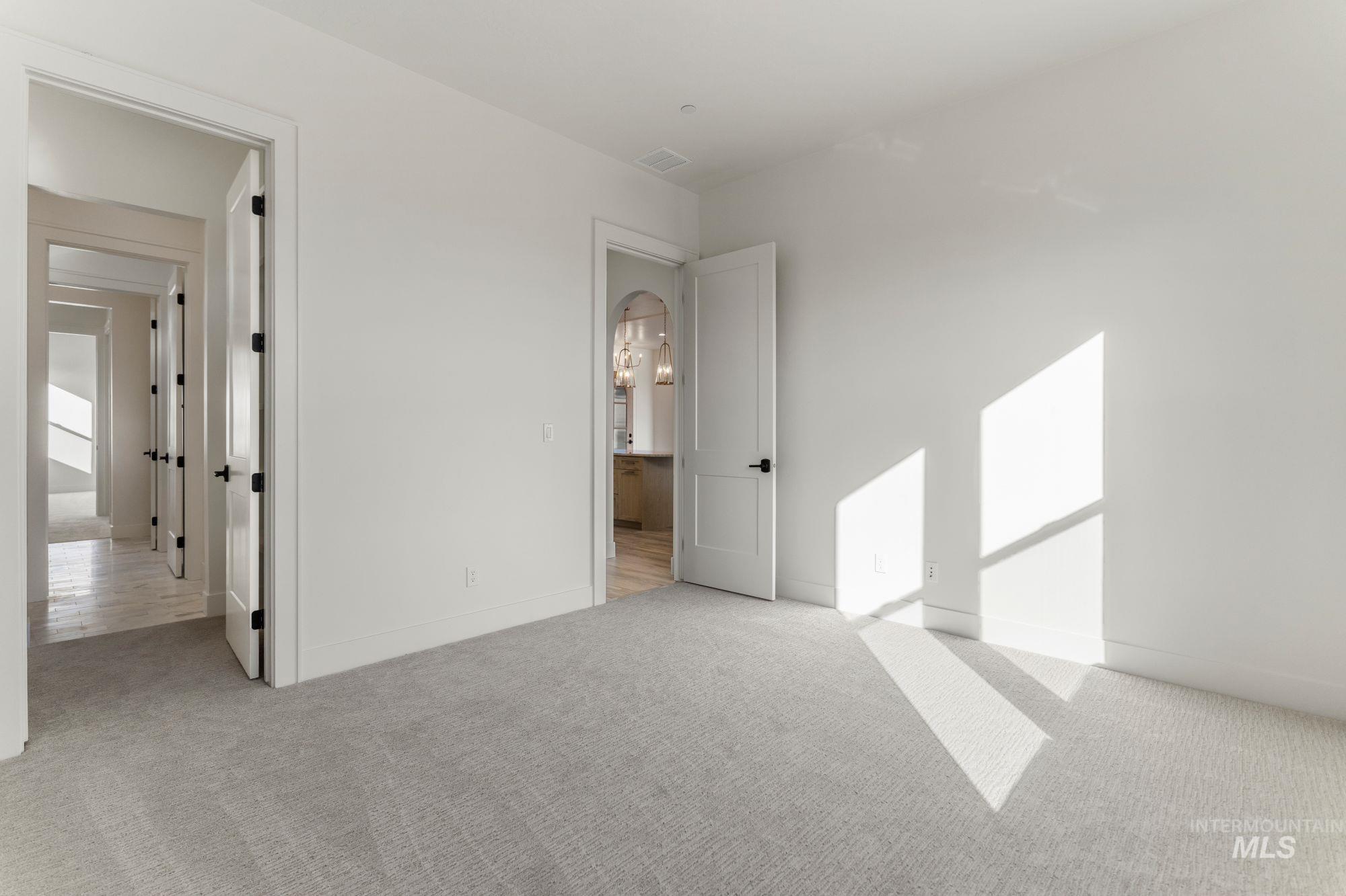 27463 Iron Horse Dr., Caldwell, Idaho 83607, 4 Bedrooms, 3.5 Bathrooms, Residential For Sale, Price $1,199,000,MLS 98969318