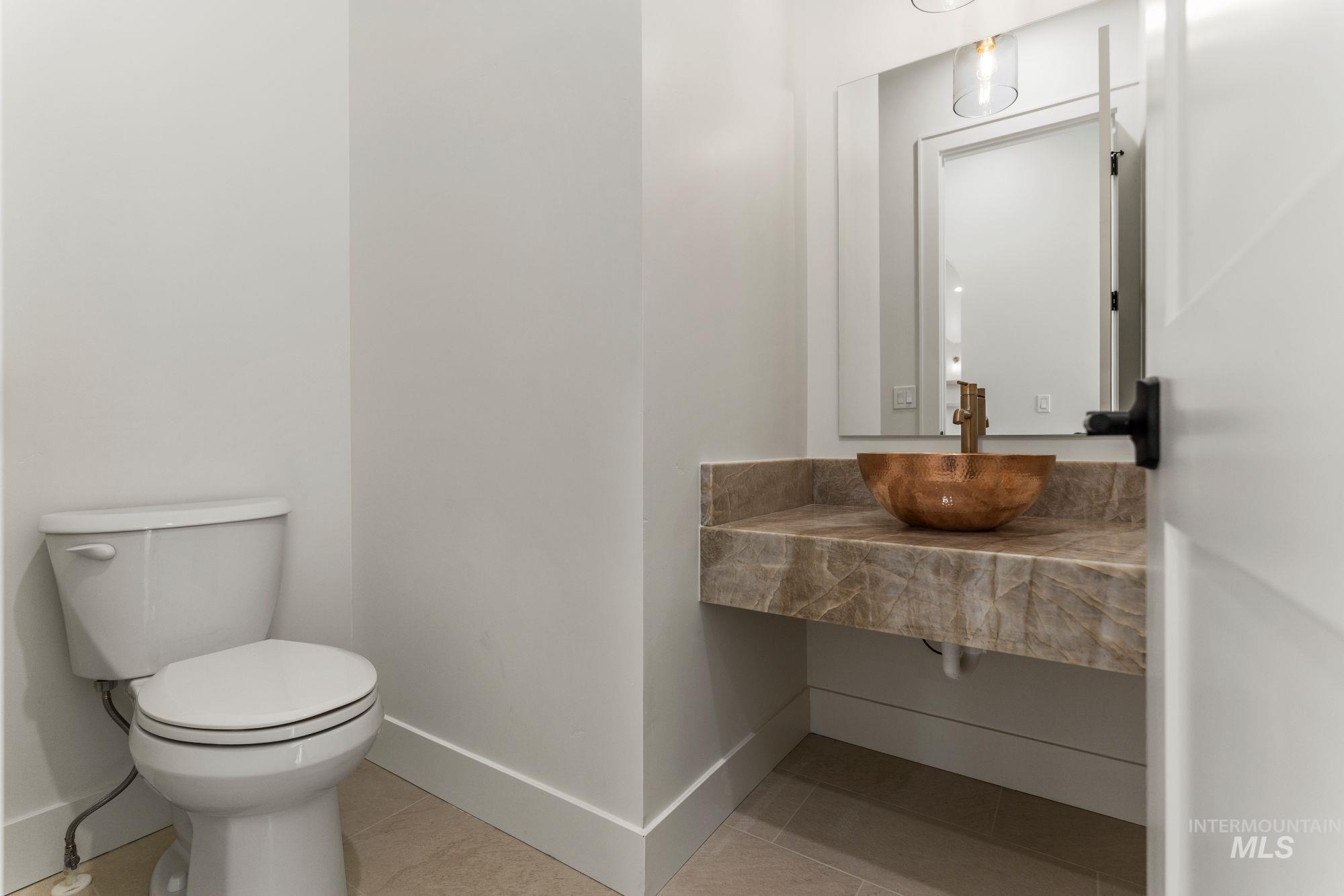 27463 Iron Horse Dr., Caldwell, Idaho 83607, 4 Bedrooms, 3.5 Bathrooms, Residential For Sale, Price $1,199,000,MLS 98969318