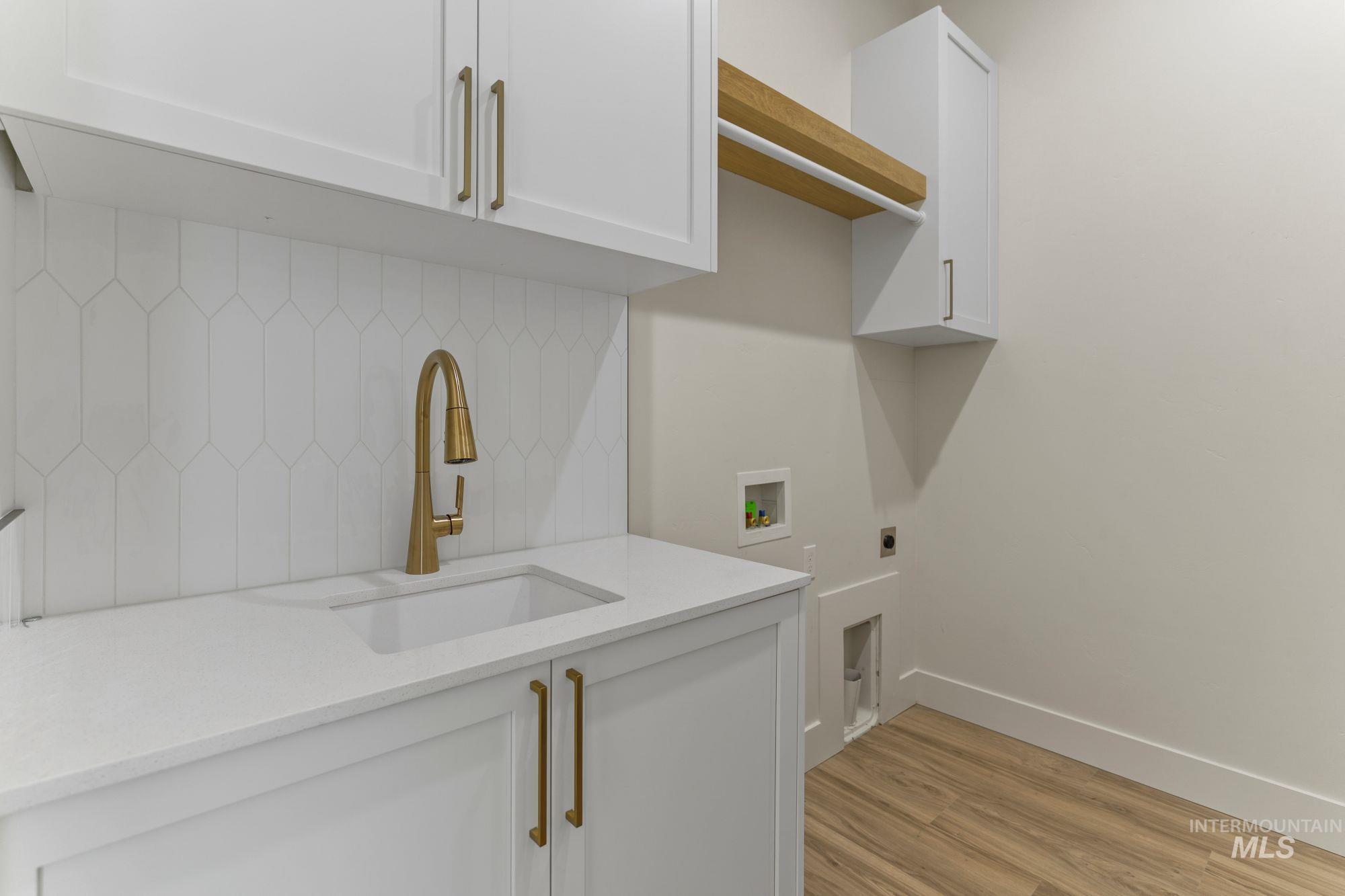 27463 Iron Horse Dr., Caldwell, Idaho 83607, 4 Bedrooms, 3.5 Bathrooms, Residential For Sale, Price $1,199,000,MLS 98969318