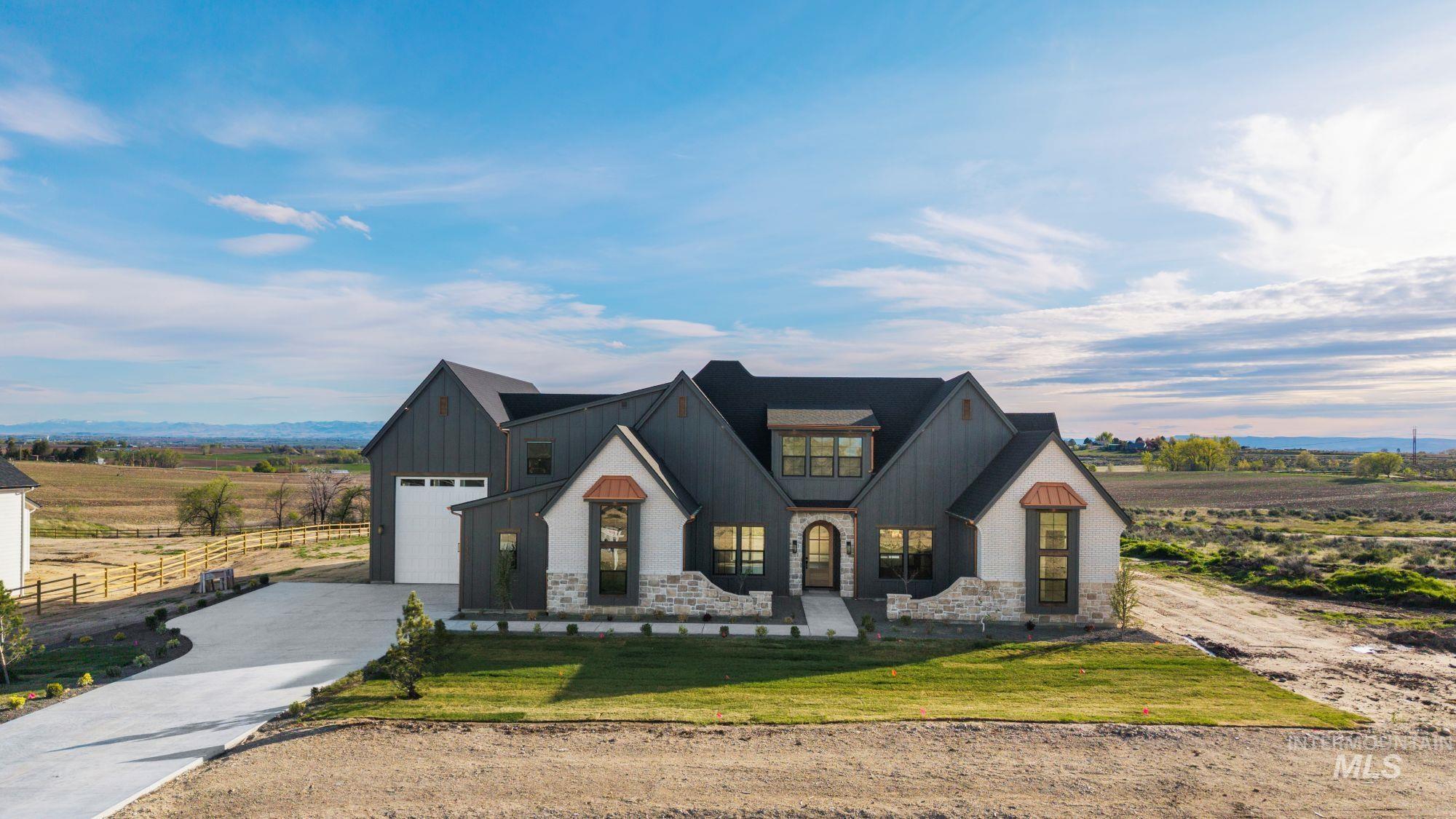 27463 Iron Horse Dr., Caldwell, Idaho 83607, 4 Bedrooms, 3.5 Bathrooms, Residential For Sale, Price $1,199,000,MLS 98969318