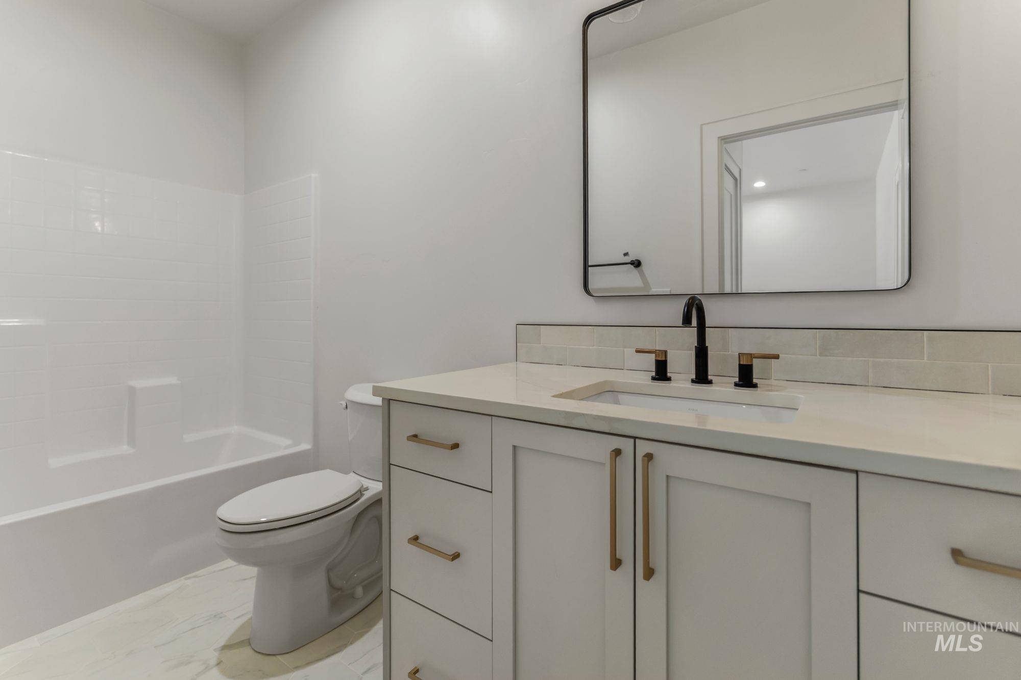 27463 Iron Horse Dr., Caldwell, Idaho 83607, 4 Bedrooms, 3.5 Bathrooms, Residential For Sale, Price $1,199,000,MLS 98969318