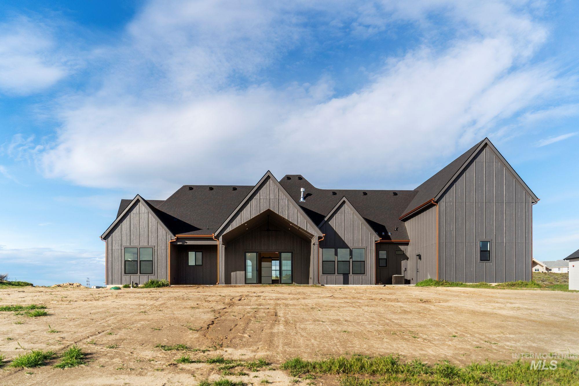 27463 Iron Horse Dr., Caldwell, Idaho 83607, 4 Bedrooms, 3.5 Bathrooms, Residential For Sale, Price $1,199,000,MLS 98969318