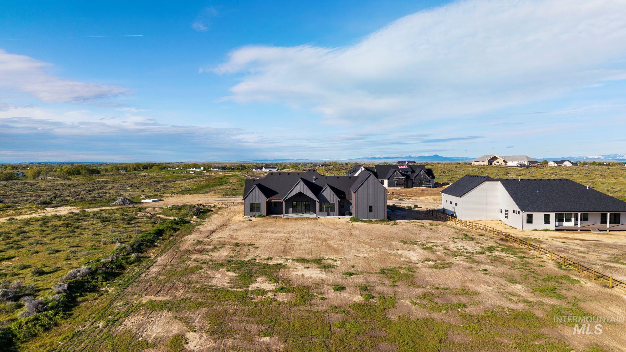 27463 Iron Horse Dr., Caldwell, Idaho 83607, 4 Bedrooms, 3.5 Bathrooms, Residential For Sale, Price $1,199,000,MLS 98969318