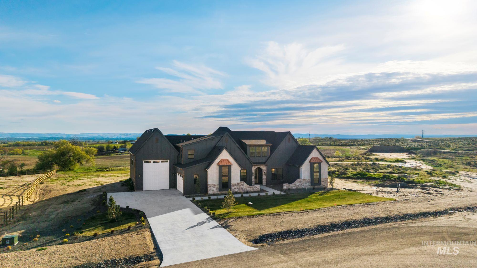27463 Iron Horse Dr., Caldwell, Idaho 83607, 4 Bedrooms, 3.5 Bathrooms, Residential For Sale, Price $1,199,000,MLS 98969318