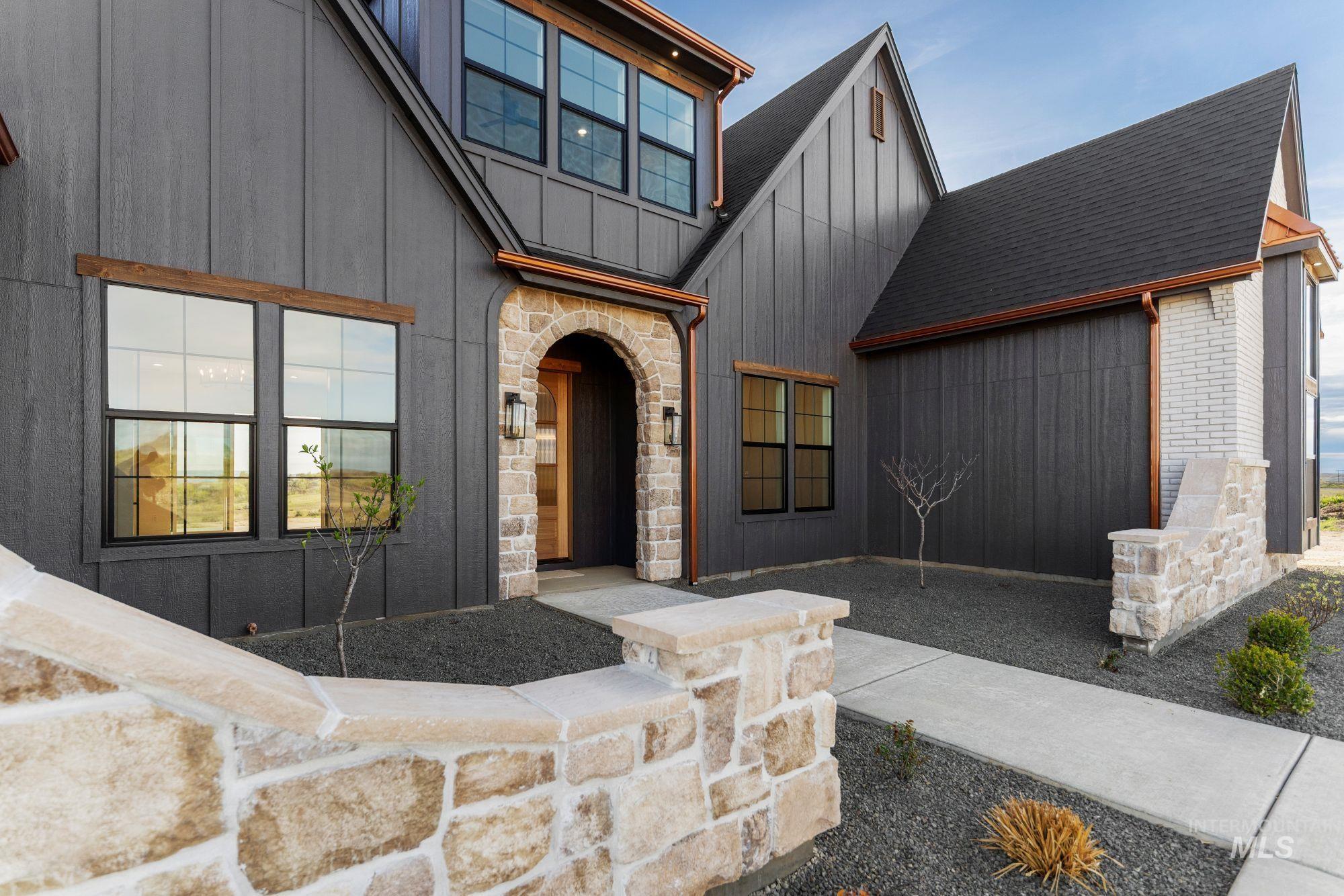 27463 Iron Horse Dr., Caldwell, Idaho 83607, 4 Bedrooms, 3.5 Bathrooms, Residential For Sale, Price $1,199,000,MLS 98969318