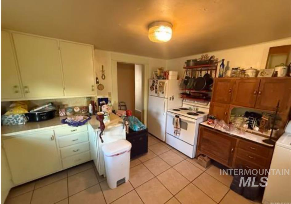 308 2nd Ave E, Jerome, Idaho 83338, 3 Bedrooms, 2 Bathrooms, Residential For Sale, Price $269,000,MLS 98969323