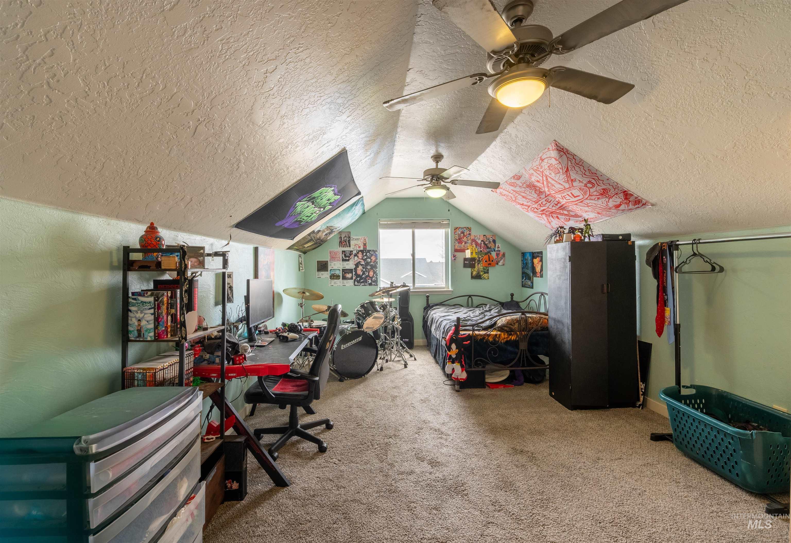 498 Clover Ave., Twin Falls, Idaho 83301, 4 Bedrooms, 2 Bathrooms, Residential For Sale, Price $359,000,MLS 98969325