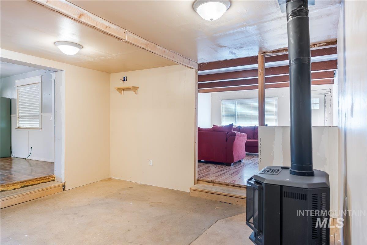 137 S 200 W, Jerome, Idaho 83338, 3 Bedrooms, 2 Bathrooms, Residential For Sale, Price $395,000,MLS 98969326