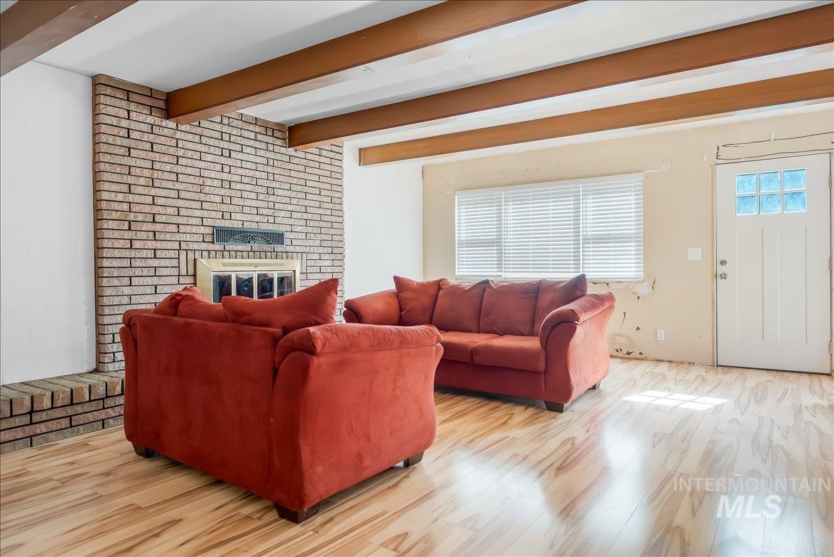 137 S 200 W, Jerome, Idaho 83338, 3 Bedrooms, 2 Bathrooms, Residential For Sale, Price $395,000,MLS 98969326