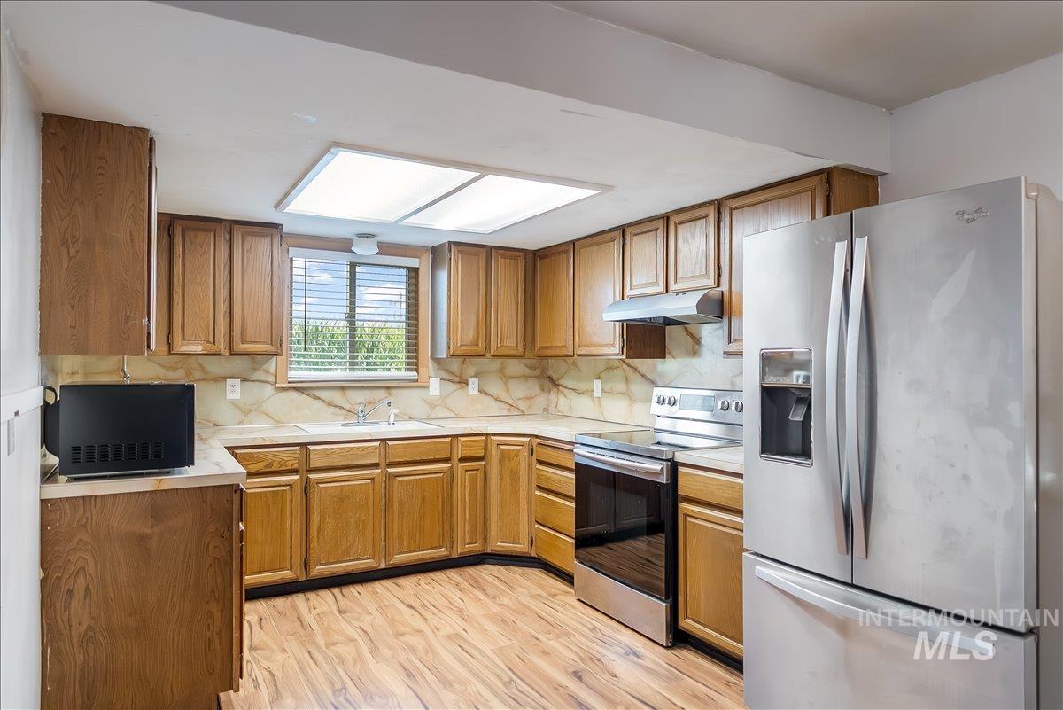 137 S 200 W, Jerome, Idaho 83338, 3 Bedrooms, 2 Bathrooms, Residential For Sale, Price $395,000,MLS 98969326