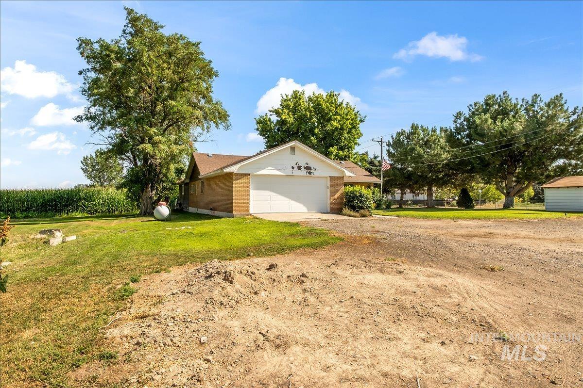 137 S 200 W, Jerome, Idaho 83338, 3 Bedrooms, 2 Bathrooms, Residential For Sale, Price $395,000,MLS 98969326