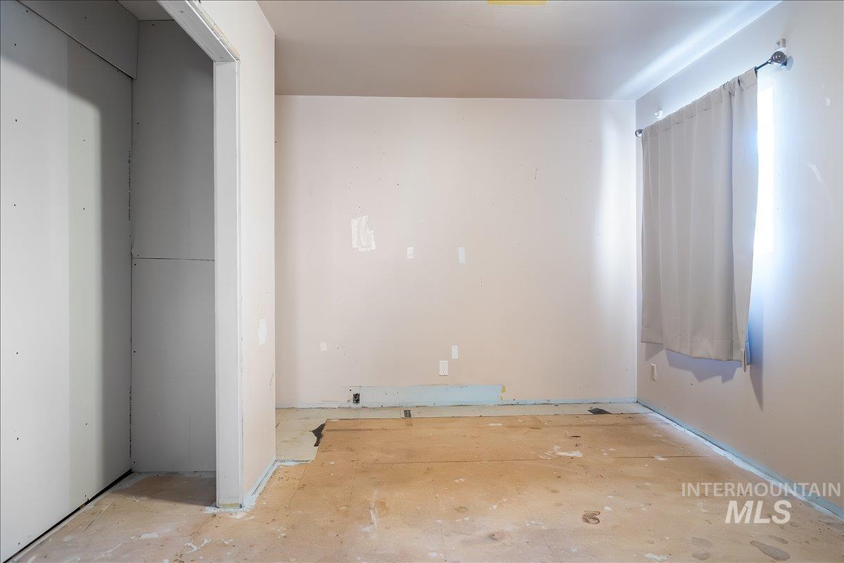 137 S 200 W, Jerome, Idaho 83338, 3 Bedrooms, 2 Bathrooms, Residential For Sale, Price $395,000,MLS 98969326