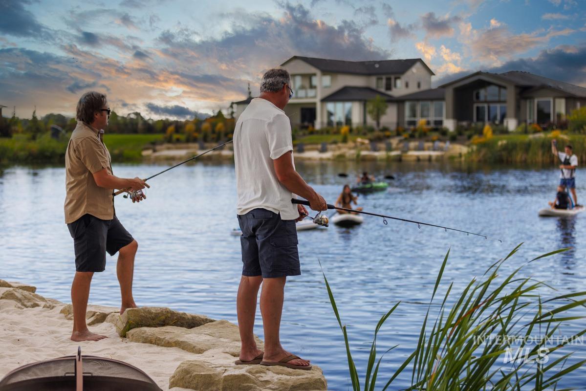 21726 Appaloosa Ave, Star, Idaho 83669, 4 Bedrooms, 3.5 Bathrooms, Residential For Sale, Price $1,127,044,MLS 98969327