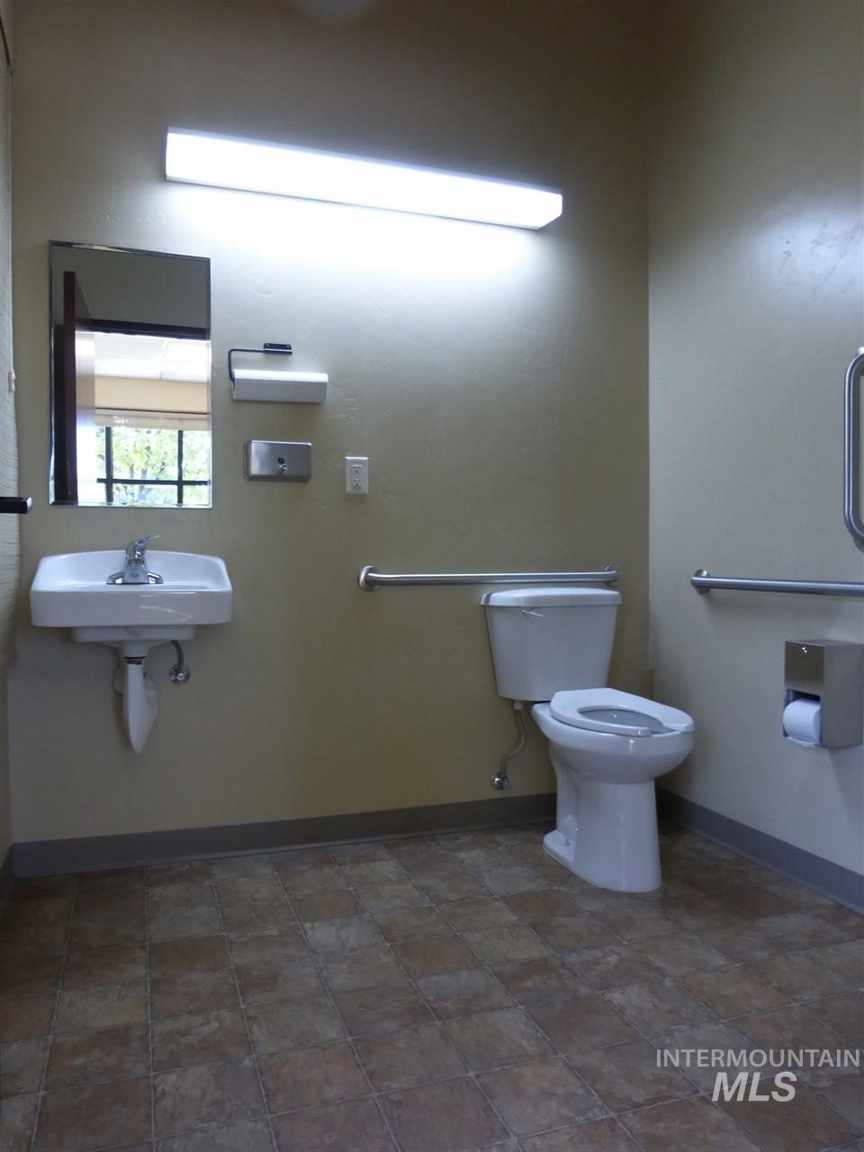 1135 12th Ave Road, Nampa, Idaho 83686, 3 Rooms, Business/Commercial For Sale, Price $14,400, 98969328