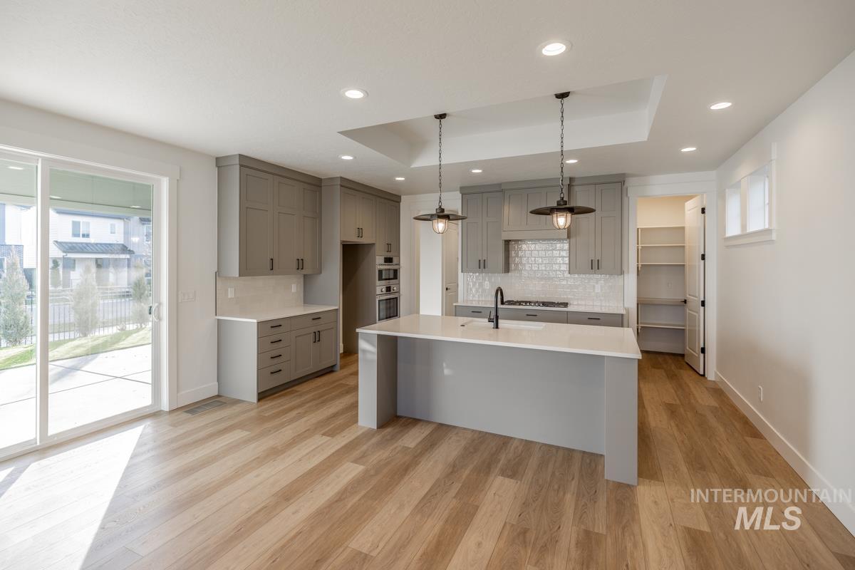 6229 S Hope Ave, Meridian, Idaho 83642, 3 Bedrooms, 2.5 Bathrooms, Residential For Sale, Price $579,900,MLS 98969331