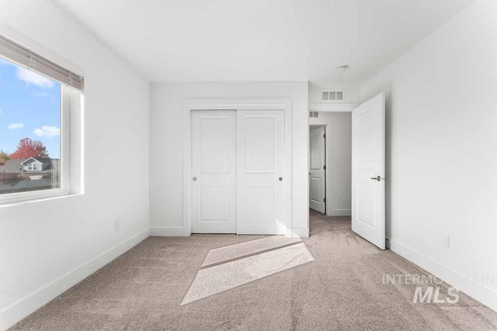 3481 S Siduri Place, Meridian, Idaho 83642, 4 Bedrooms, 2.5 Bathrooms, Residential For Sale, Price $564,900,MLS 98969332