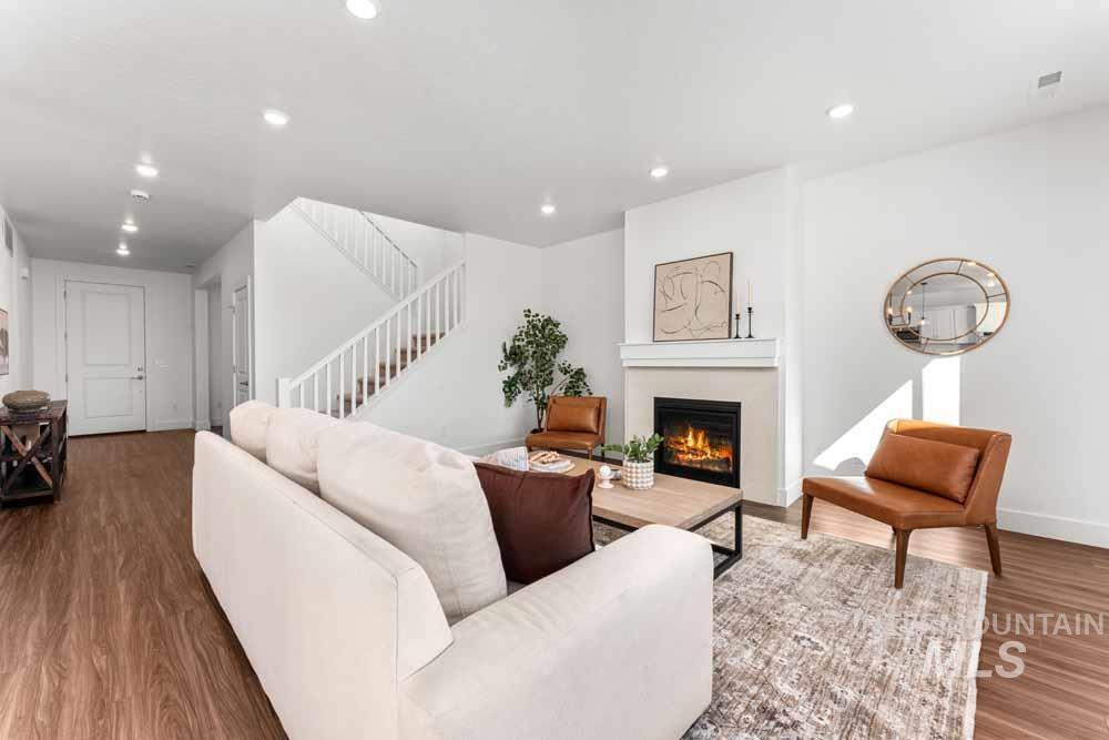 3481 S Siduri Place, Meridian, Idaho 83642, 4 Bedrooms, 2.5 Bathrooms, Residential For Sale, Price $564,900,MLS 98969332